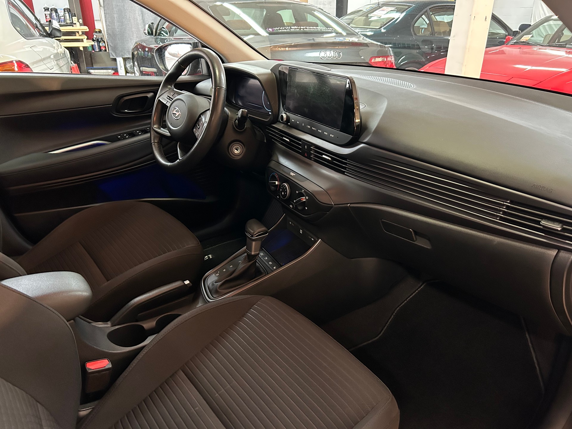 HYUNDAI i20 1.0 T-GDi Amplia 48V MH DCT-image-3