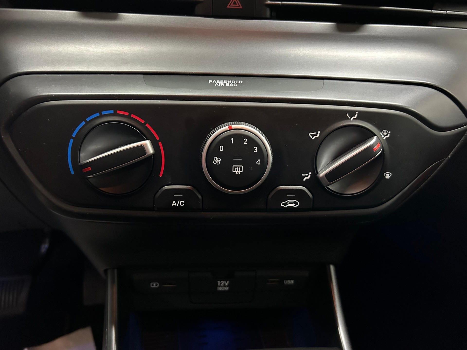 HYUNDAI i20 1.0 T-GDi Amplia 48V MH DCT-image-10
