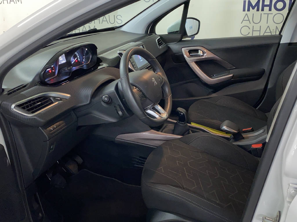 PEUGEOT 2008 1.2 PureTech Active-image-16