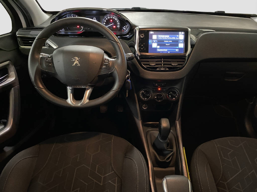 PEUGEOT 2008 1.2 PureTech Active-image-9
