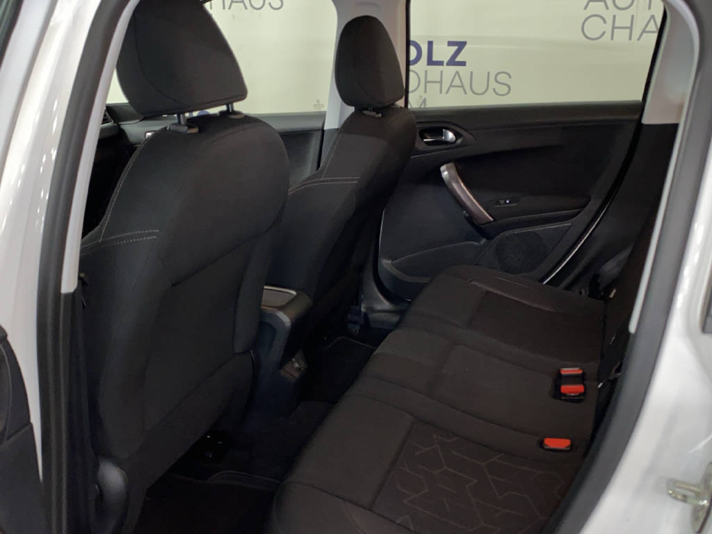 PEUGEOT 2008 1.2 PureTech Active-image-15