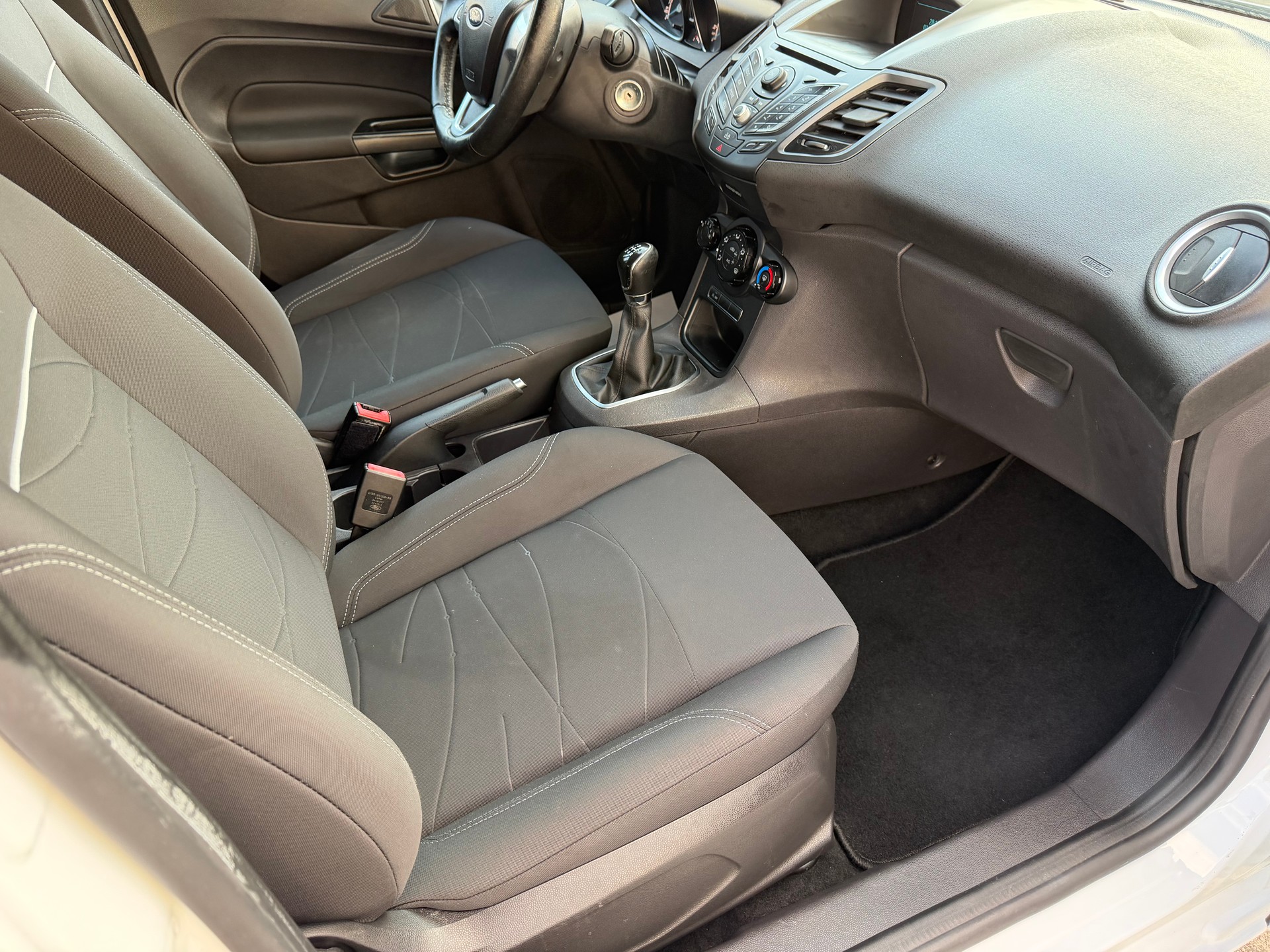 FORD Fiesta 1.0 Trend-image-14