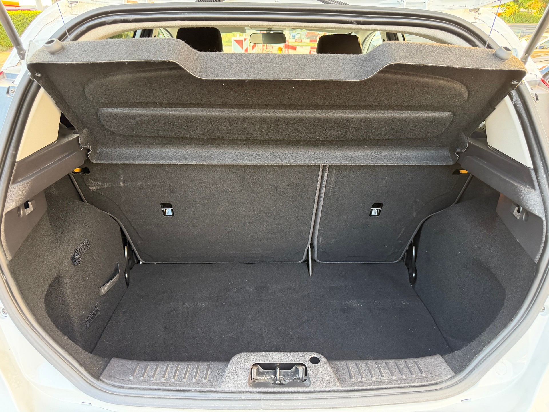 FORD Fiesta 1.0 Trend-image-12
