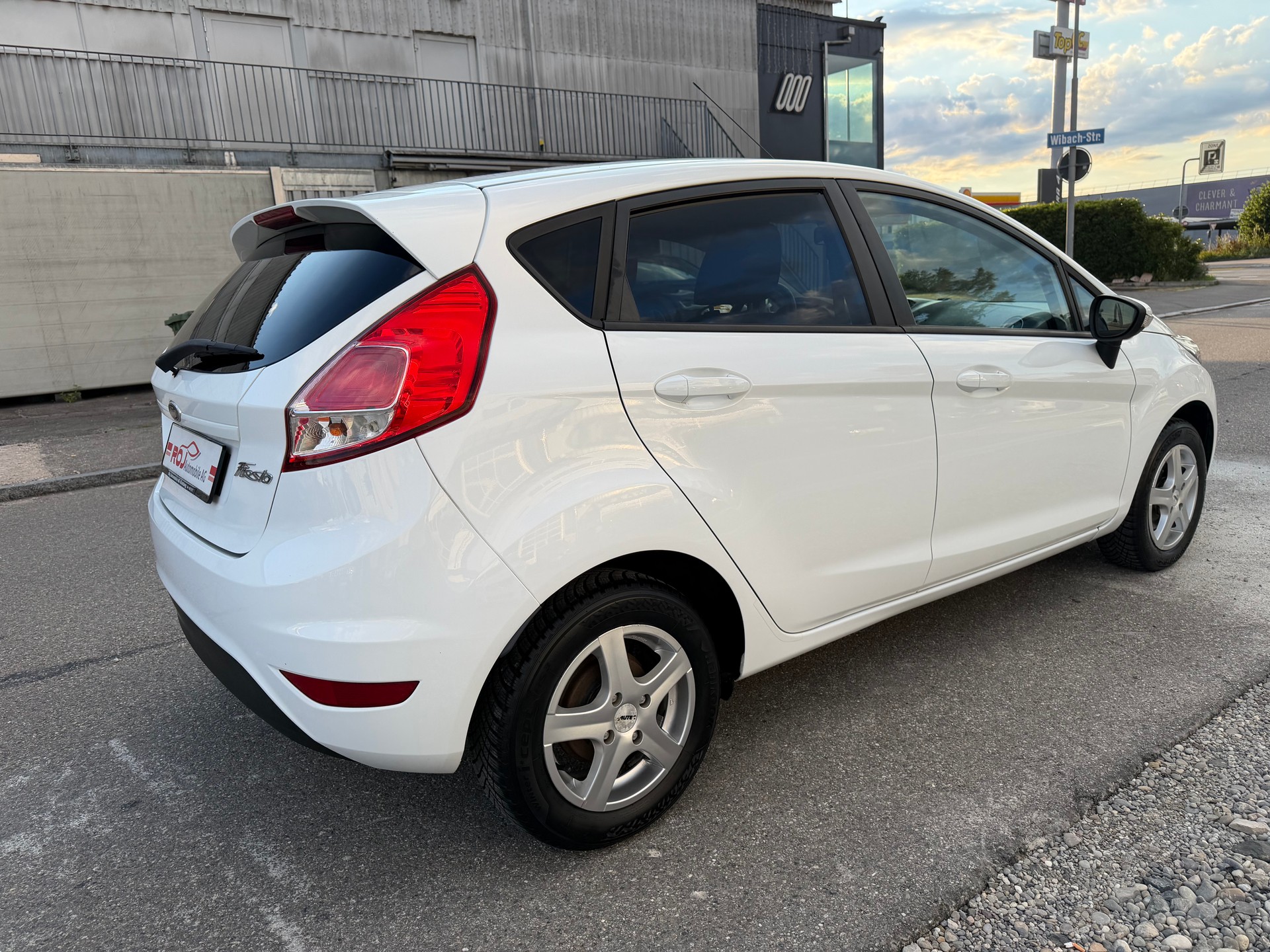 FORD Fiesta 1.0 Trend-image-4