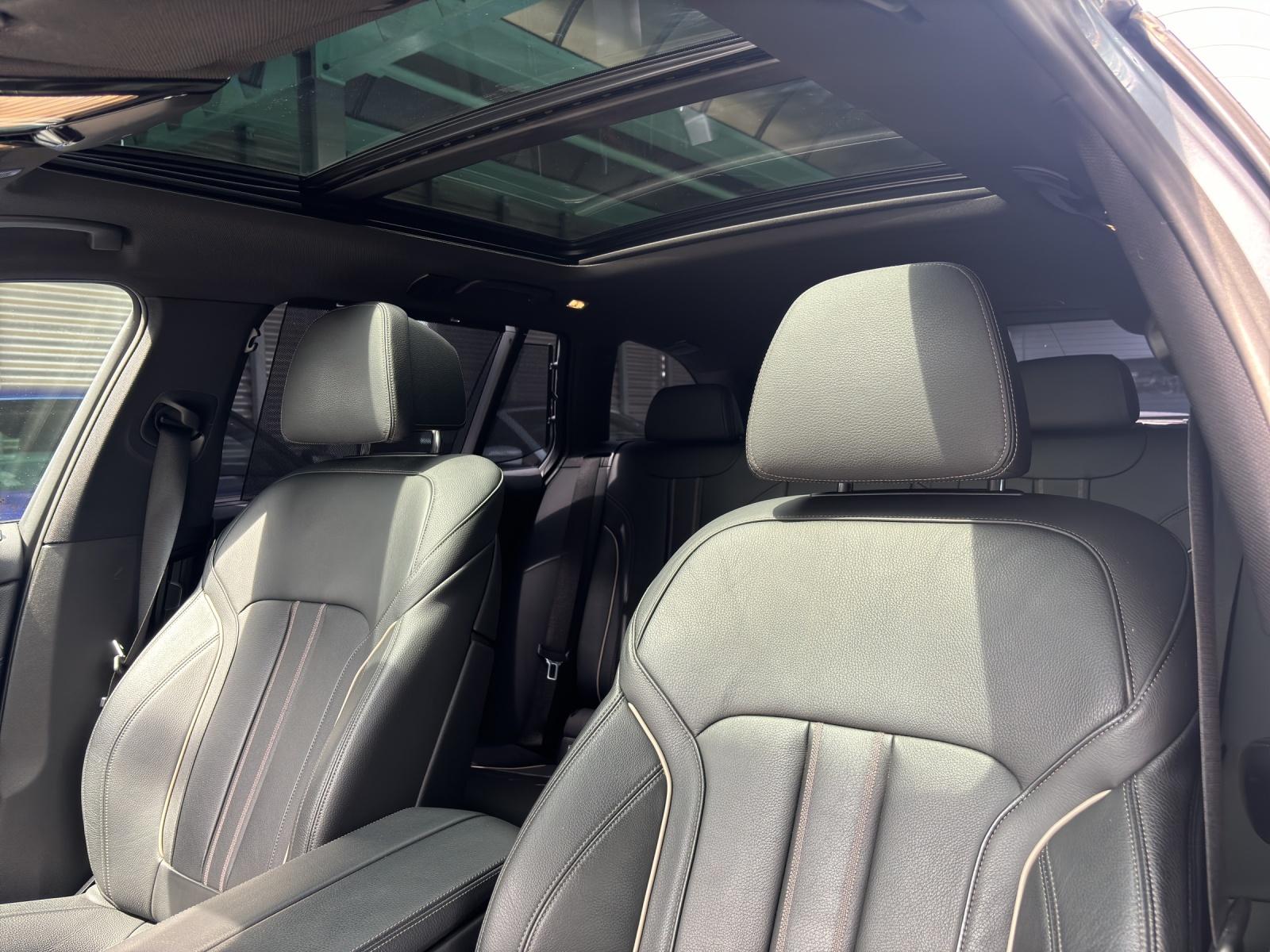 BMW 530i xDrive SAG Touring-image-12