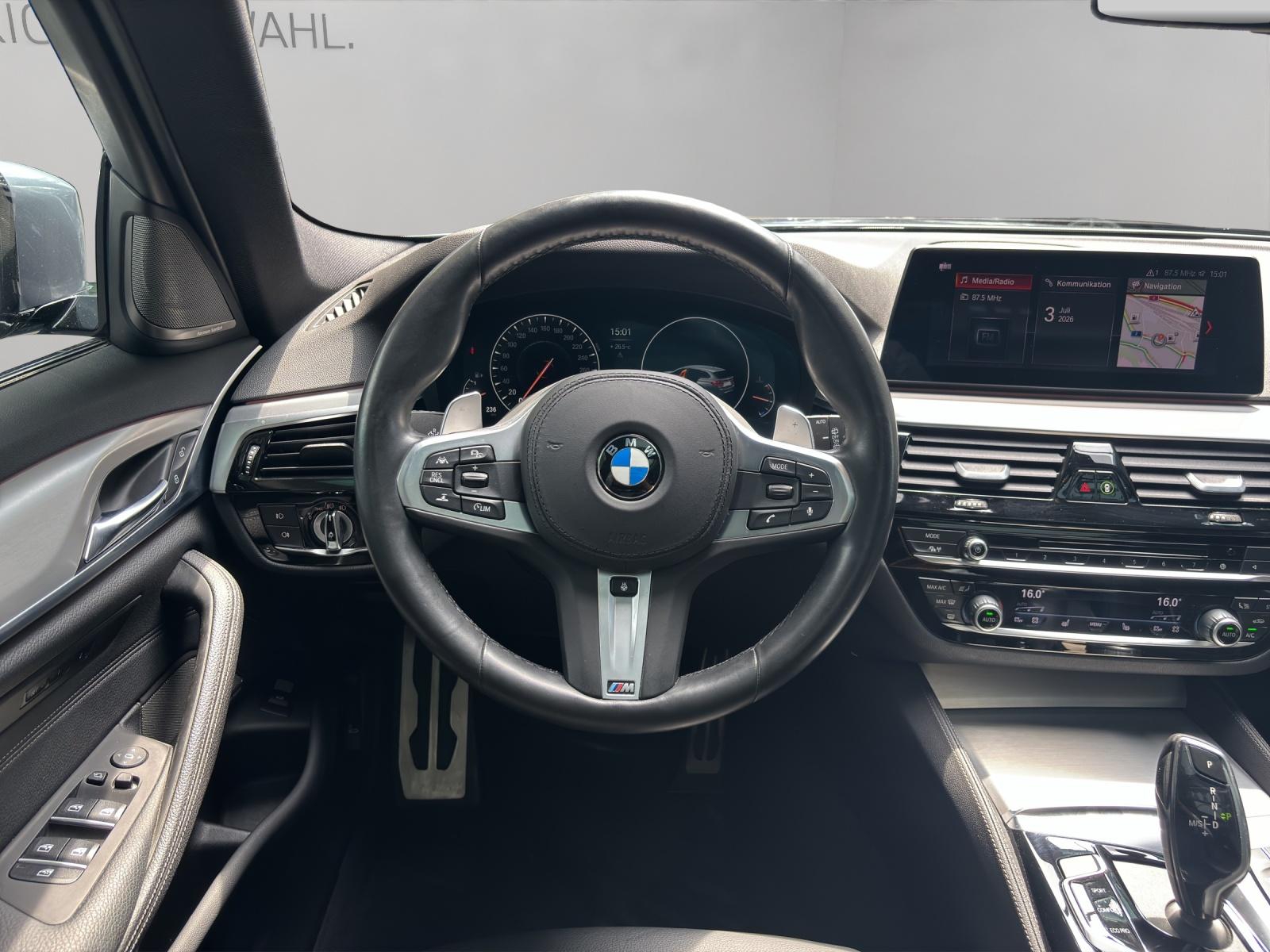 BMW 530i xDrive SAG Touring-image-5