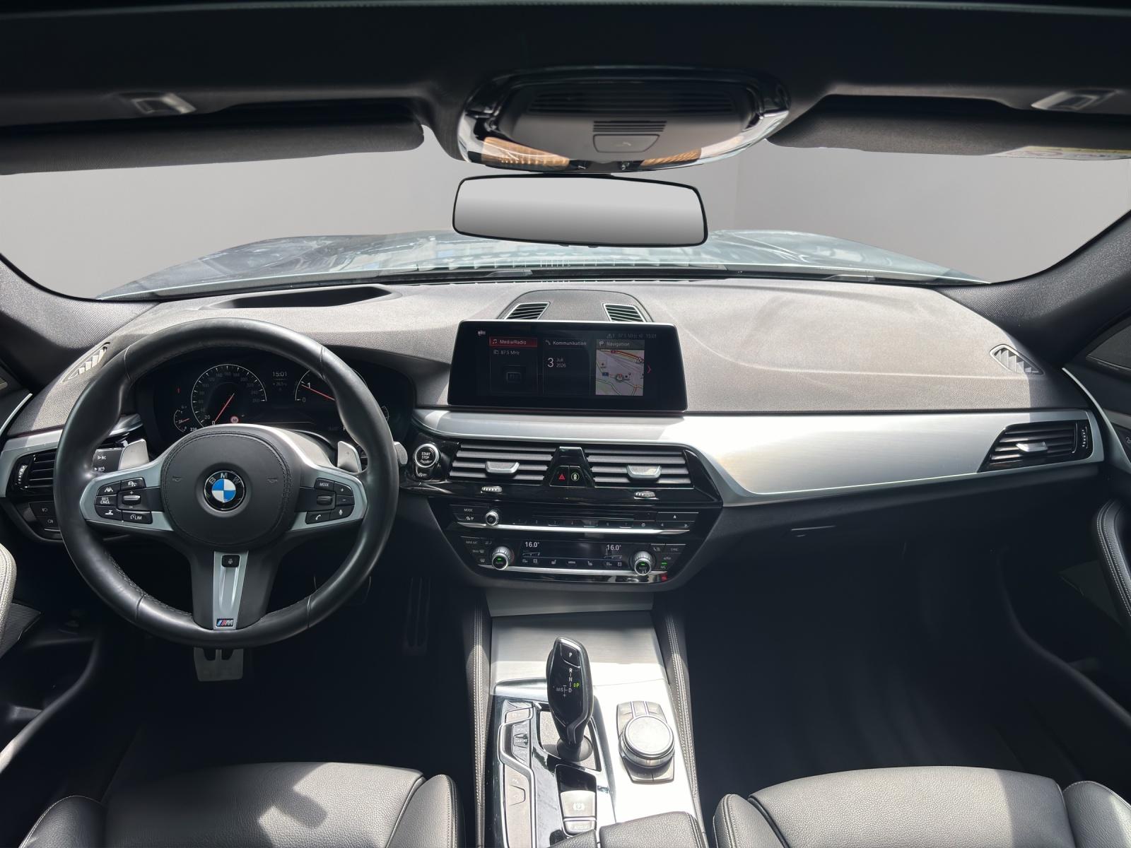BMW 530i xDrive SAG Touring-image-6