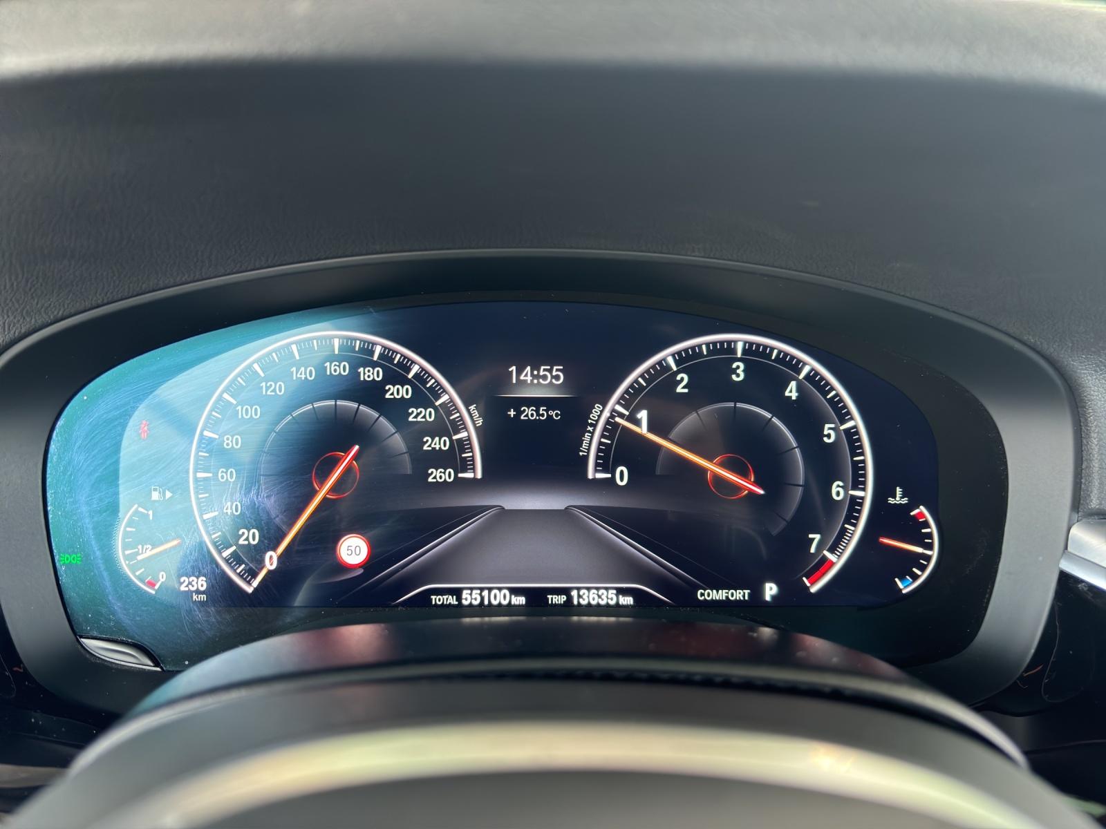BMW 530i xDrive SAG Touring-image-8