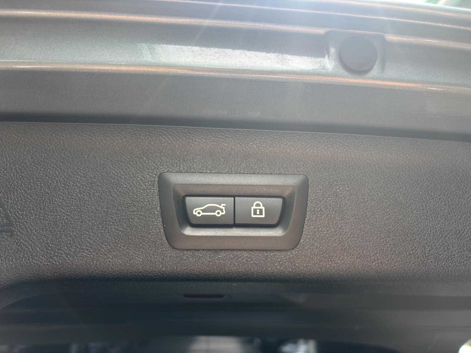 BMW 530i xDrive SAG Touring-image-22