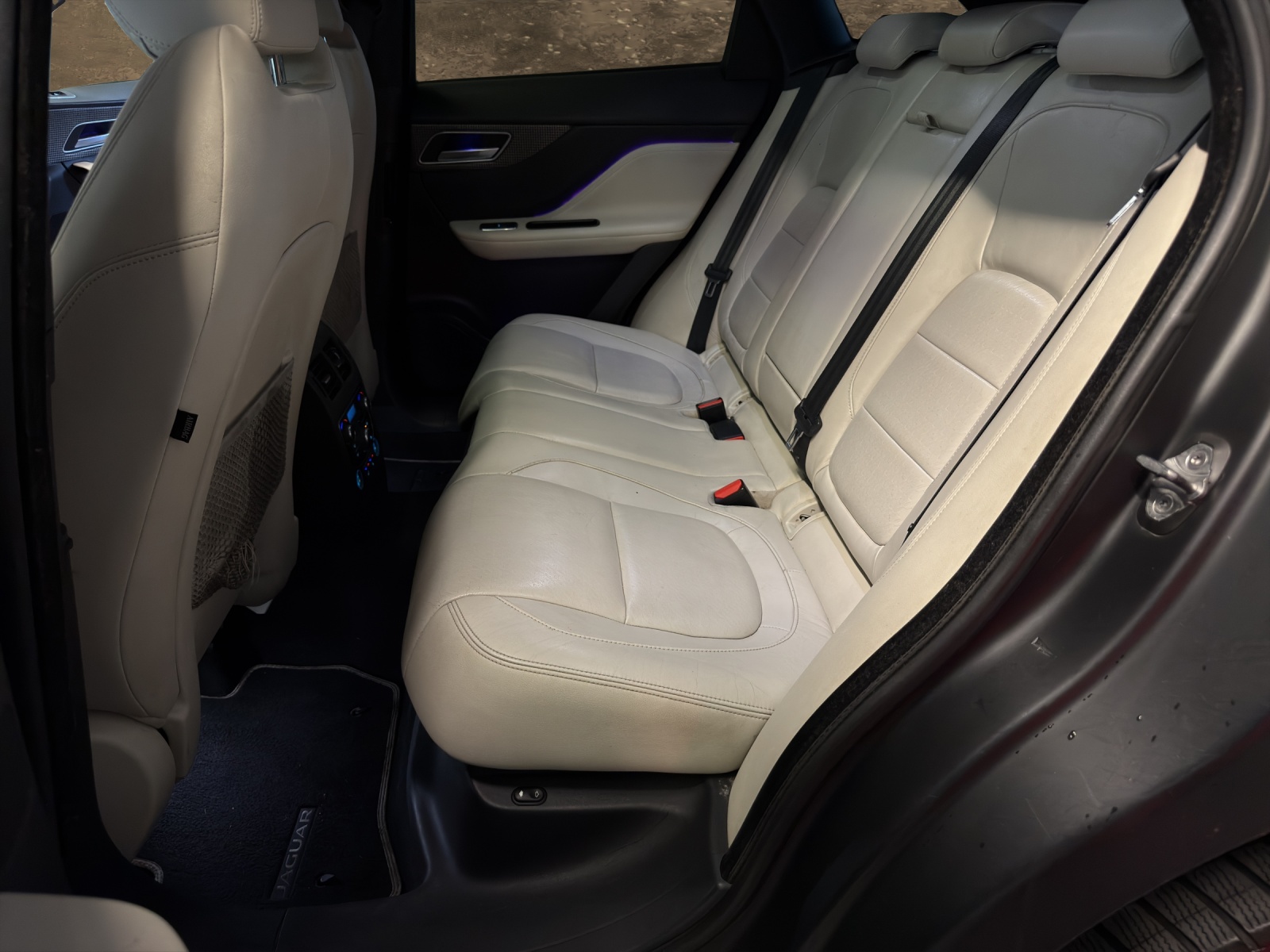 JAGUAR F-Pace 3.0 TD R-Sport AWD Automatik-image-9