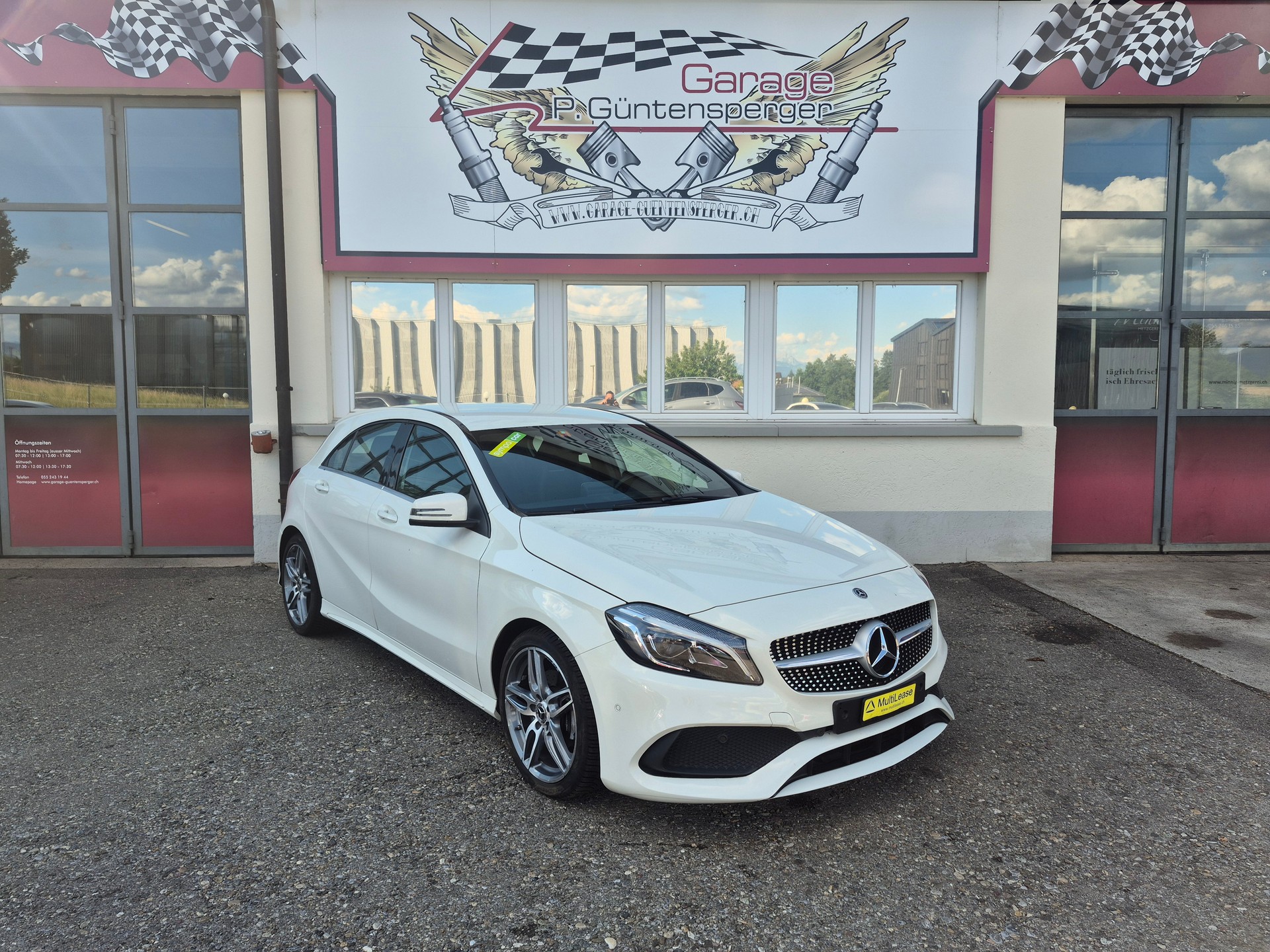 MERCEDES-BENZ A 200 AMG Line 7G-DCT-image-0