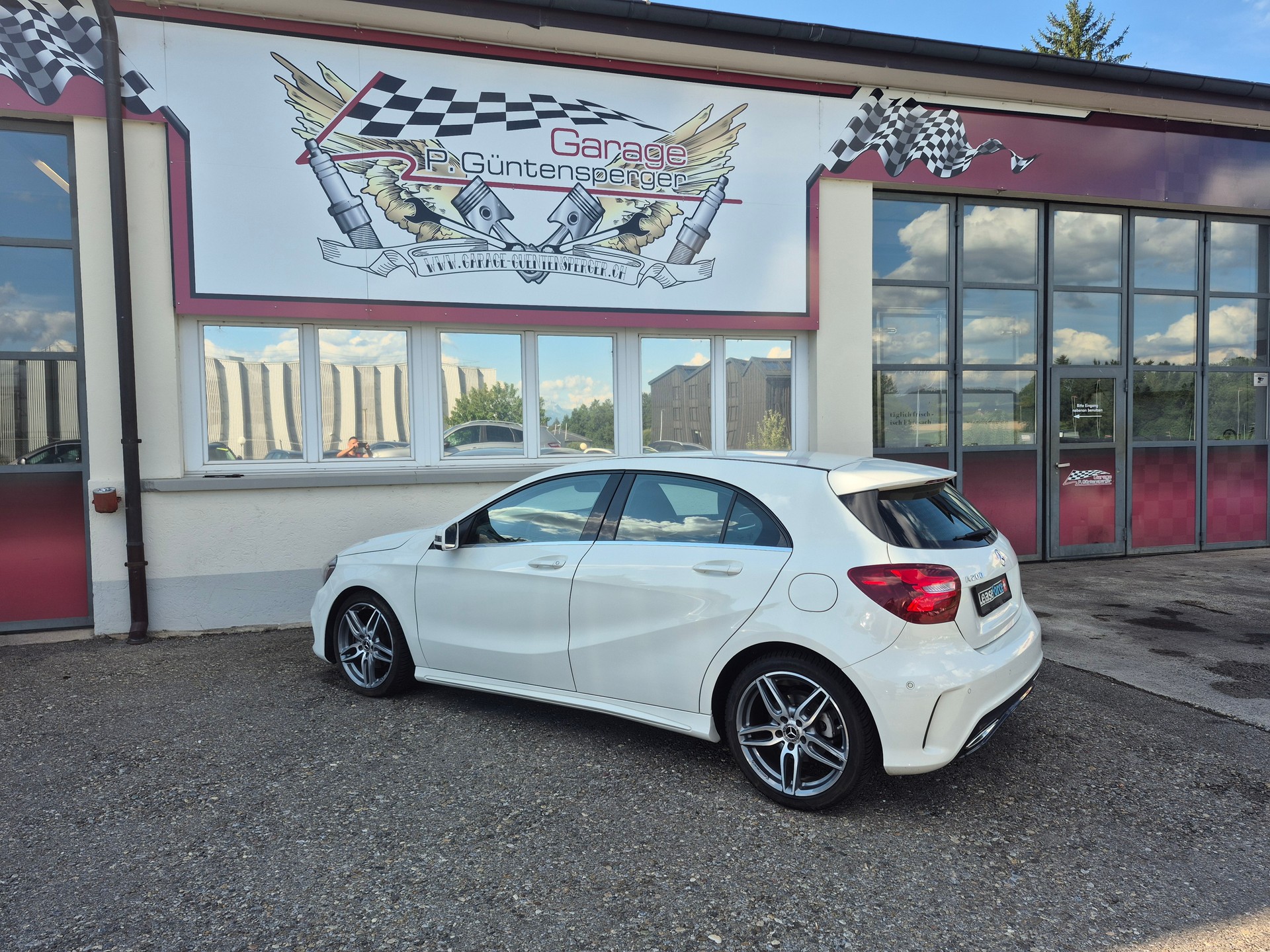 MERCEDES-BENZ A 200 AMG Line 7G-DCT-image-6