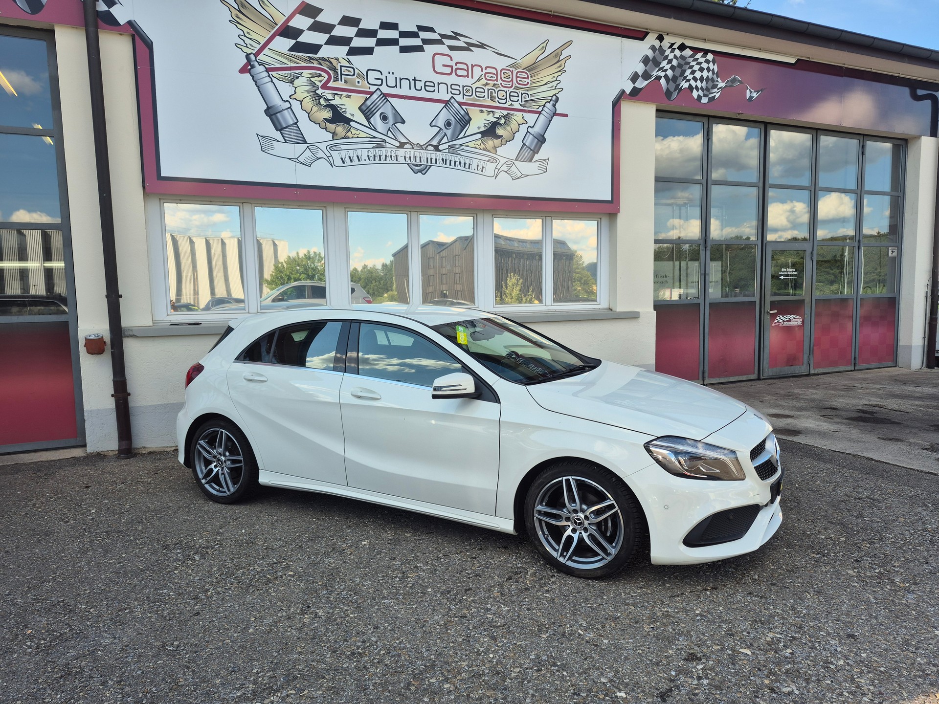 MERCEDES-BENZ A 200 AMG Line 7G-DCT-image-1