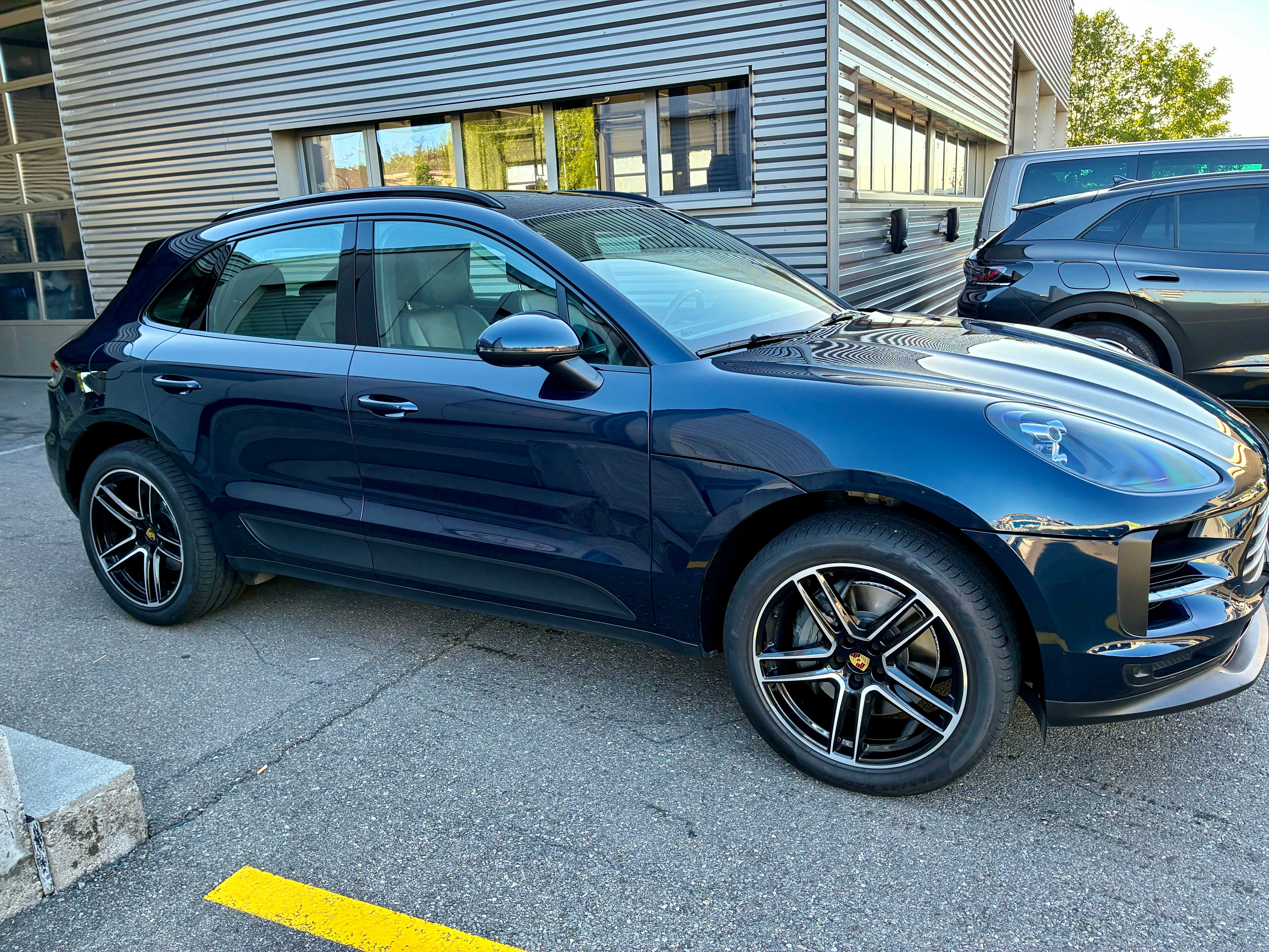 Car photo