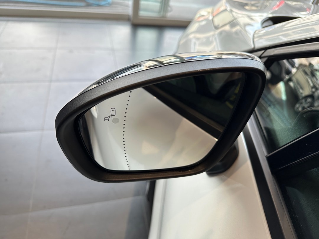 RENAULT Captur 1.3 TCe Techno-image-3