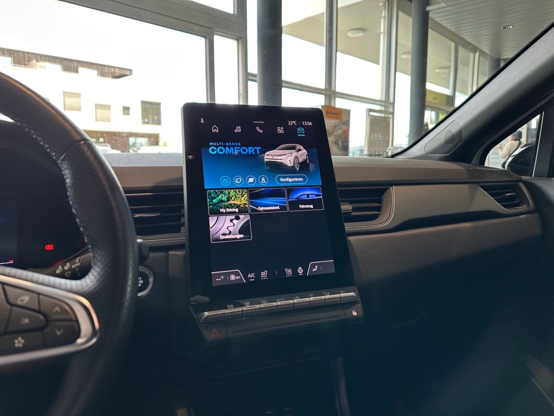 RENAULT Captur 1.3 TCe Techno-image-17