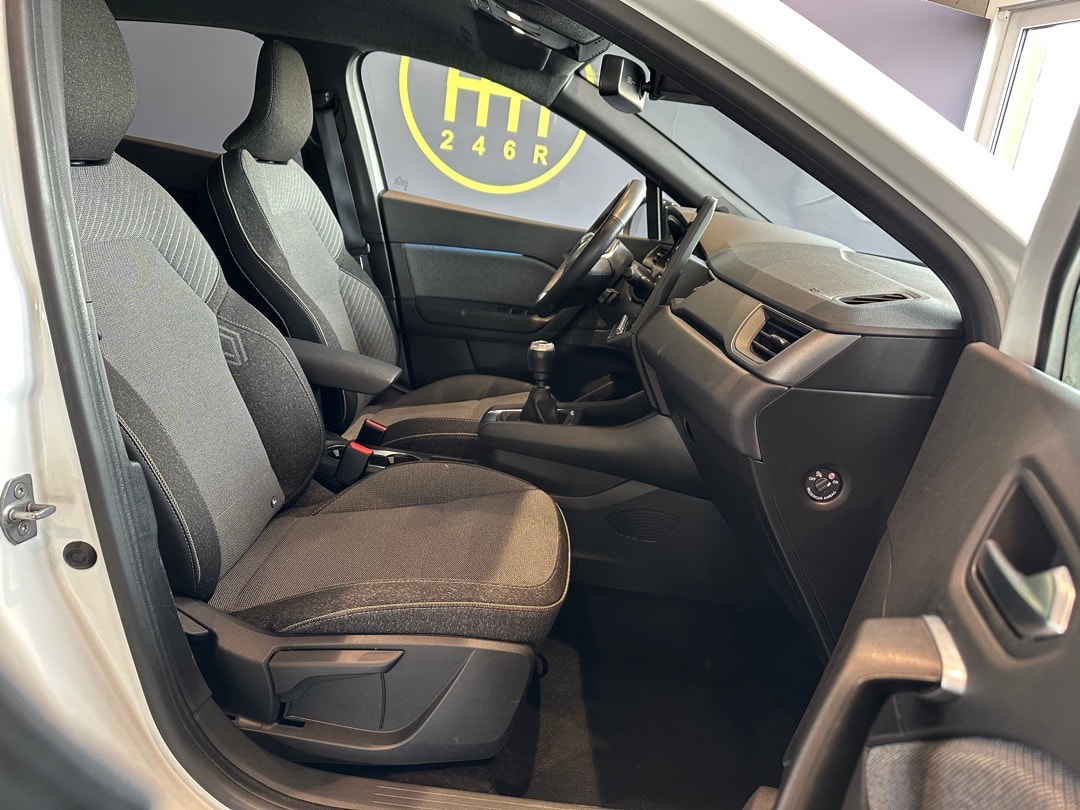 RENAULT Captur 1.3 TCe Techno-image-12