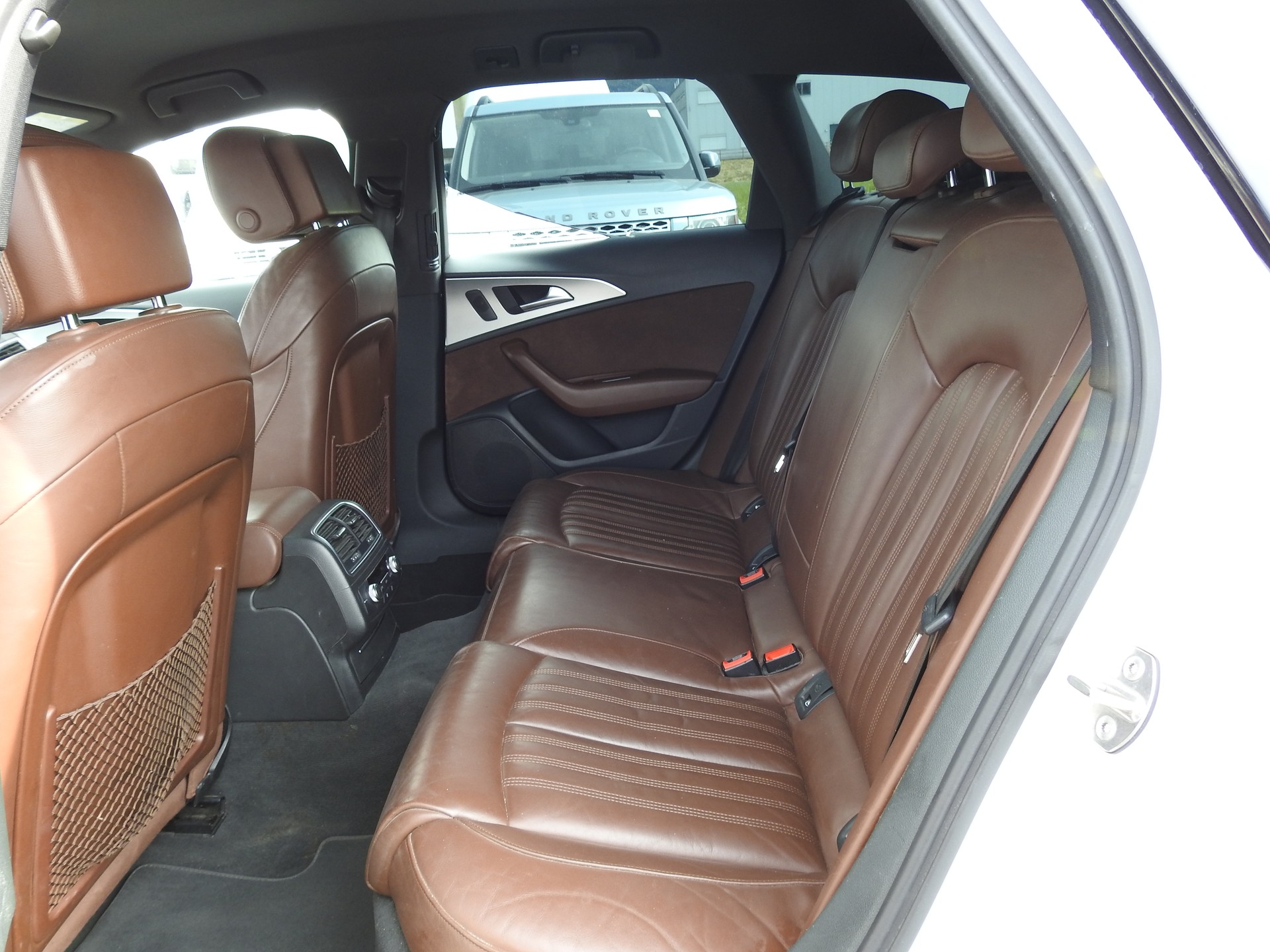 AUDI A6 Avant 3.0 TDI V6 quattro S-tronic-image-15