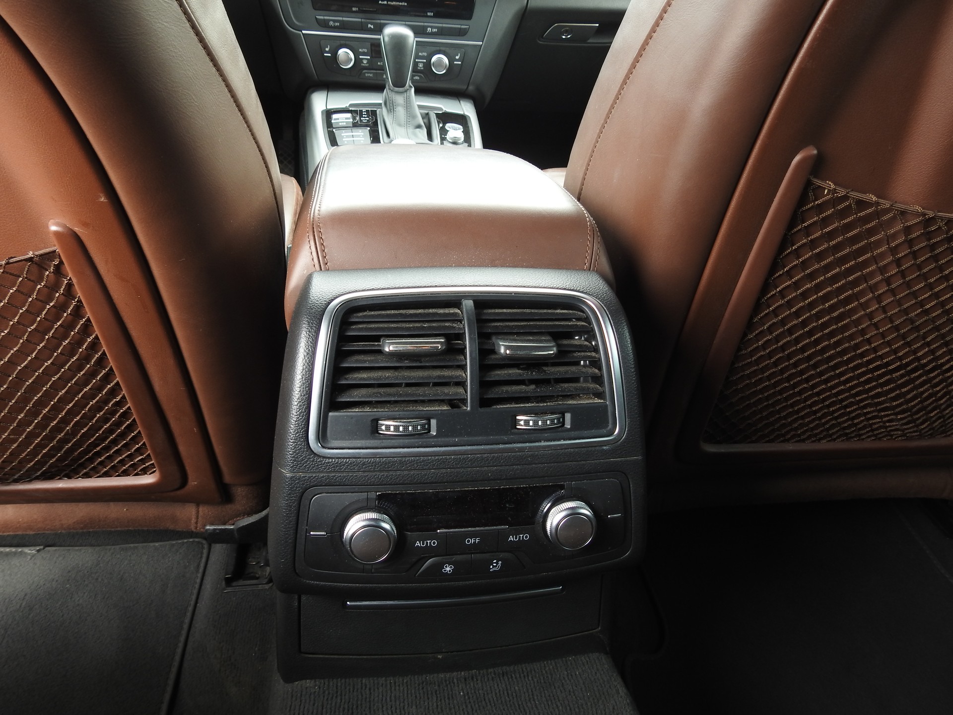 AUDI A6 Avant 3.0 TDI V6 quattro S-tronic-image-17