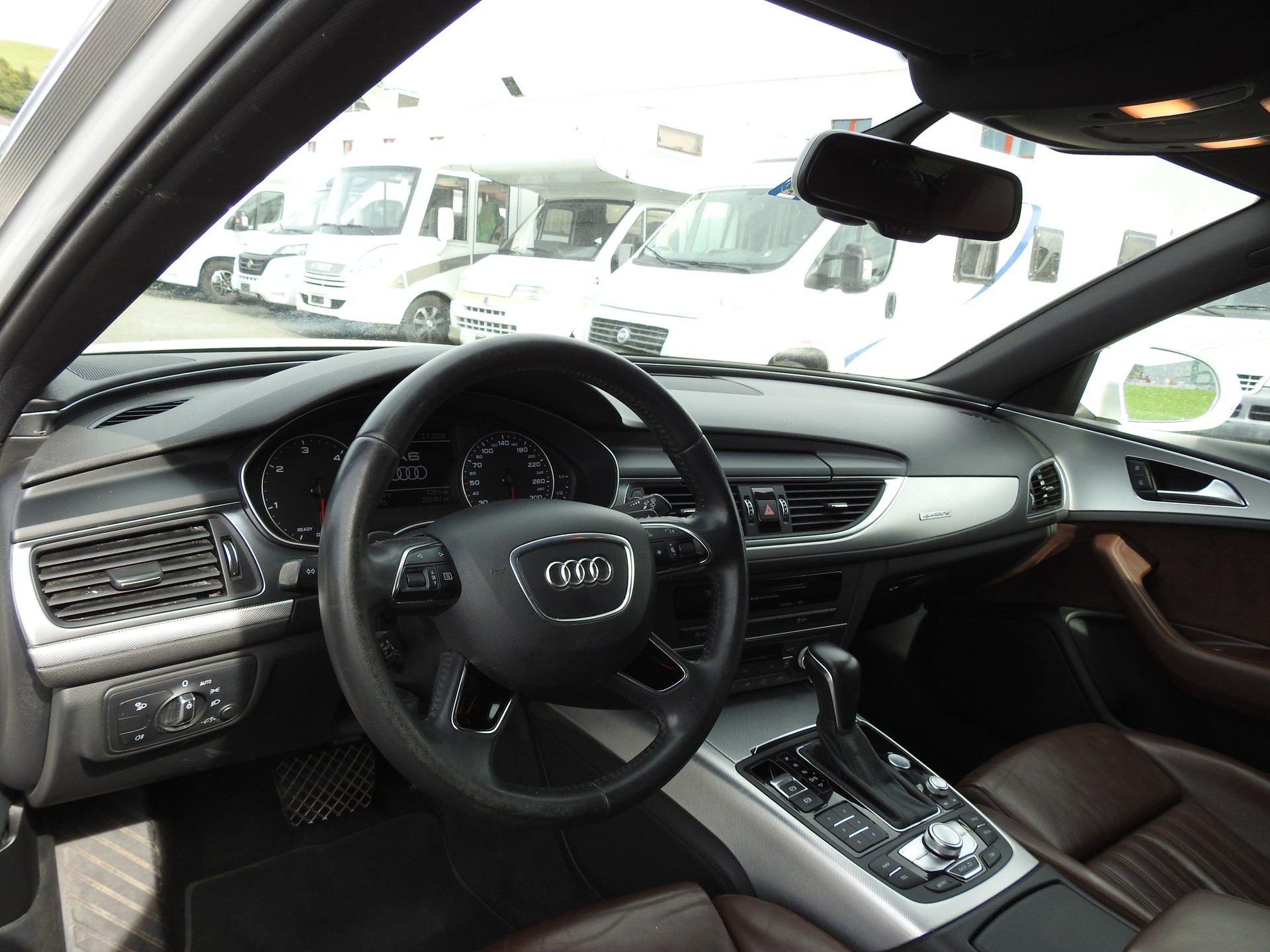 AUDI A6 Avant 3.0 TDI V6 quattro S-tronic-image-13
