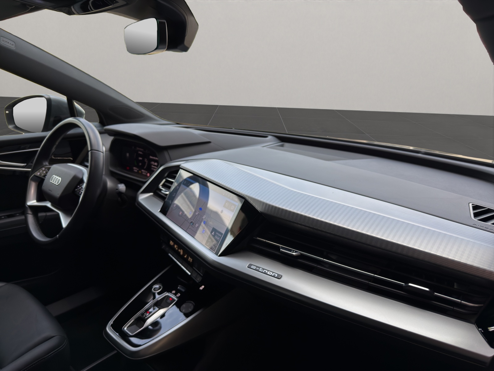 AUDI Q4 e-tron 50 quattro-image-8