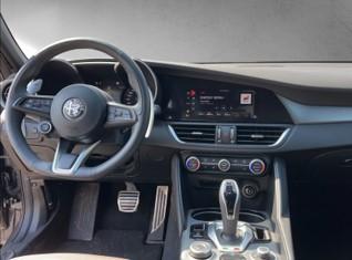 ALFA ROMEO Giulia 2.0 Q4 Veloce-image-3
