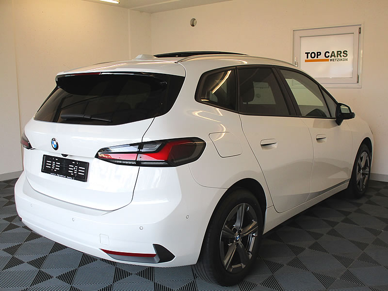 BMW 223d Active Tourer xDrive DKG-image-4