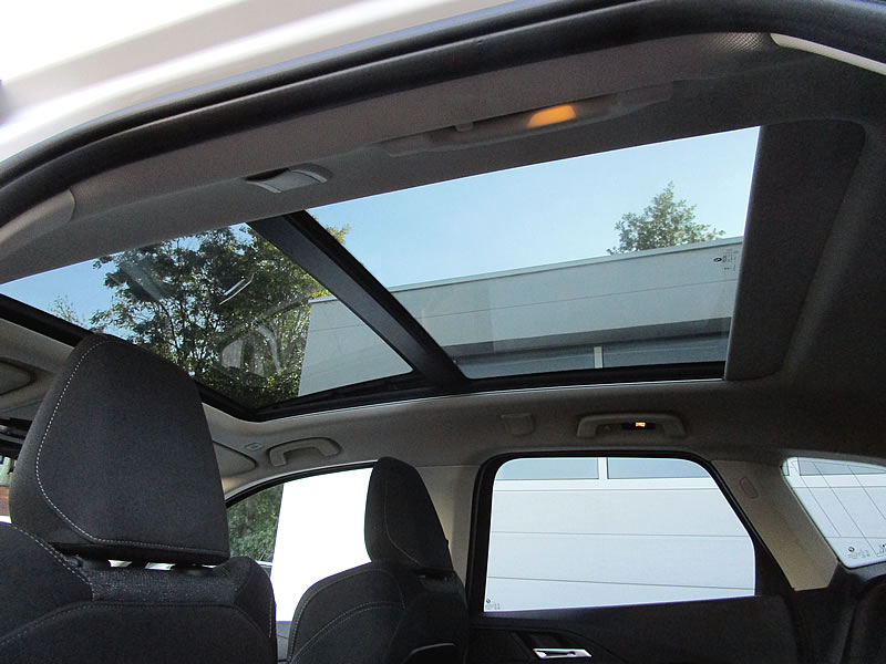 BMW 223d Active Tourer xDrive DKG-image-19