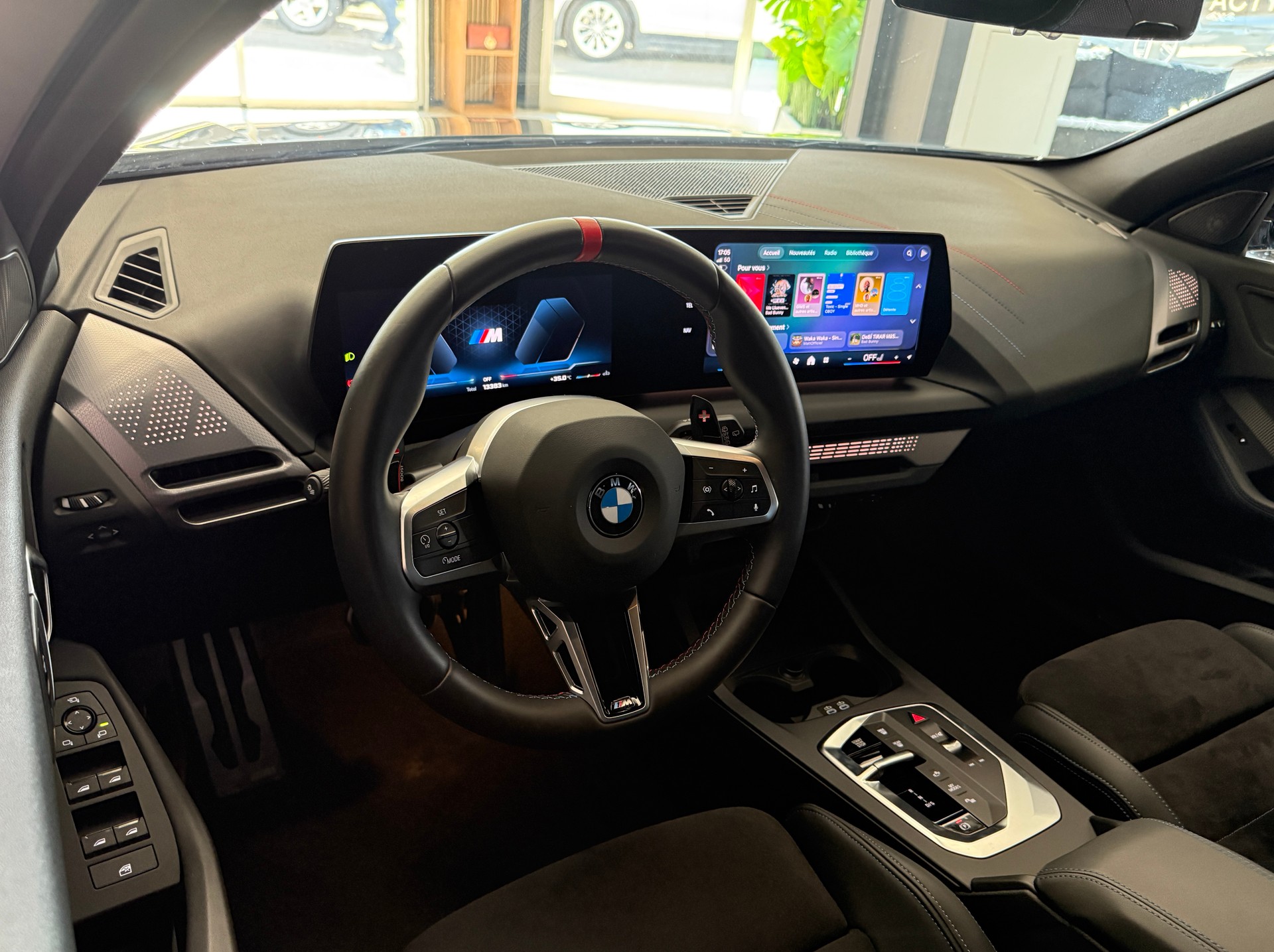 BMW M135 xDrive-image-15
