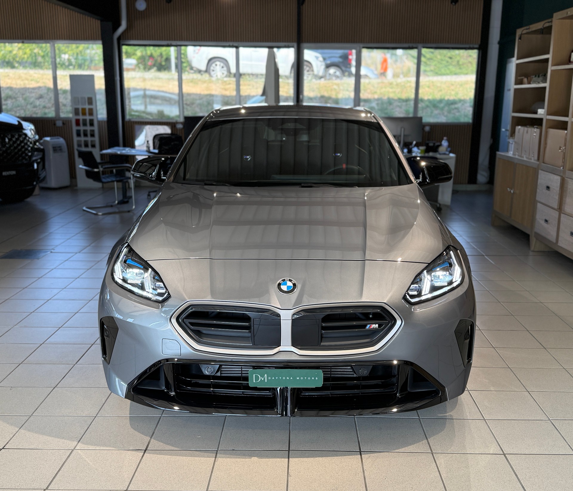 BMW M135 xDrive-showroom-element-1