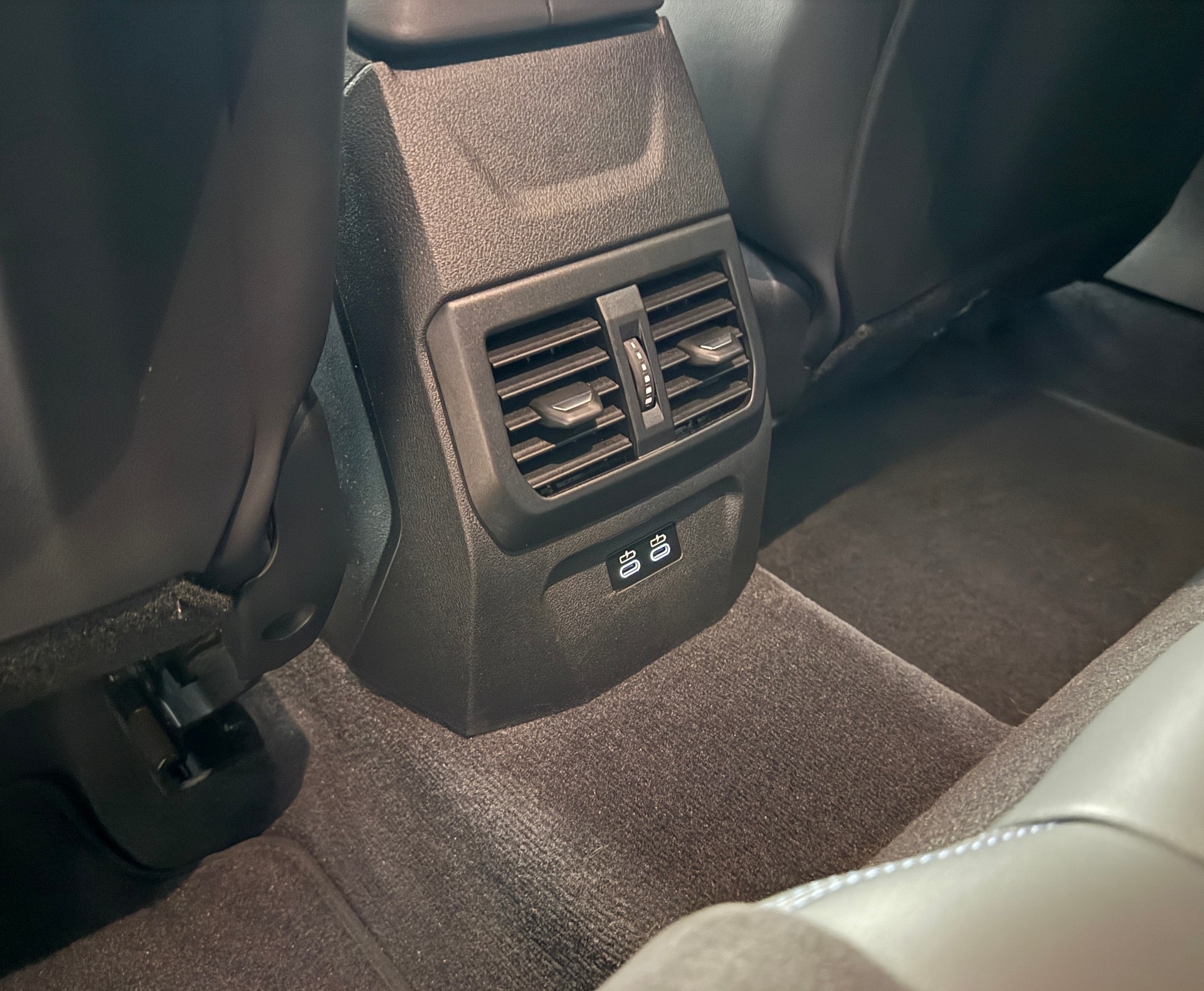 BMW M135 xDrive-image-28