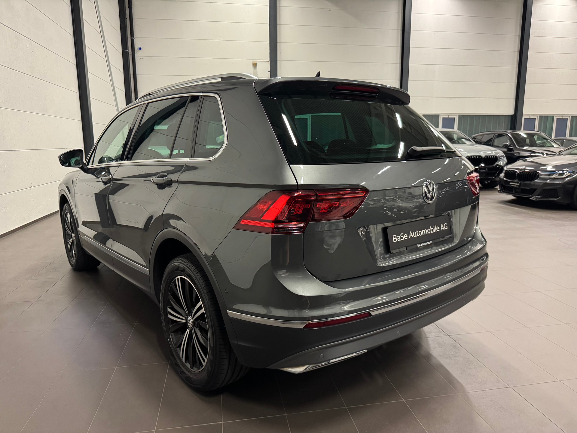 VW Tiguan 2.0TSI Highline 4Motion DSG-image-14