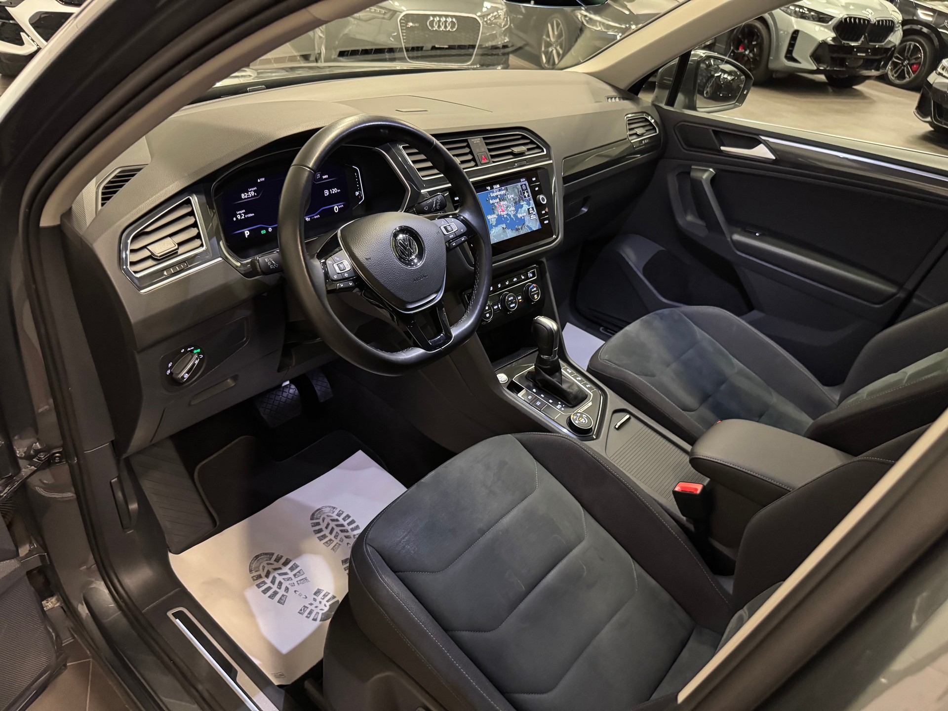 VW Tiguan 2.0TSI Highline 4Motion DSG-image-16