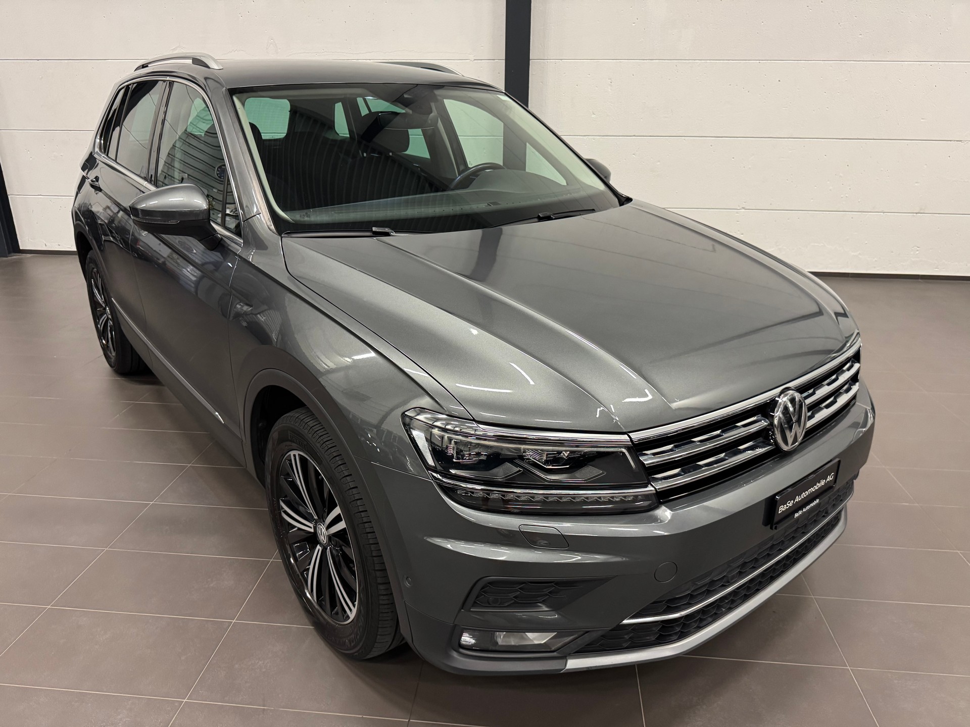 VW Tiguan 2.0TSI Highline 4Motion DSG-image-1