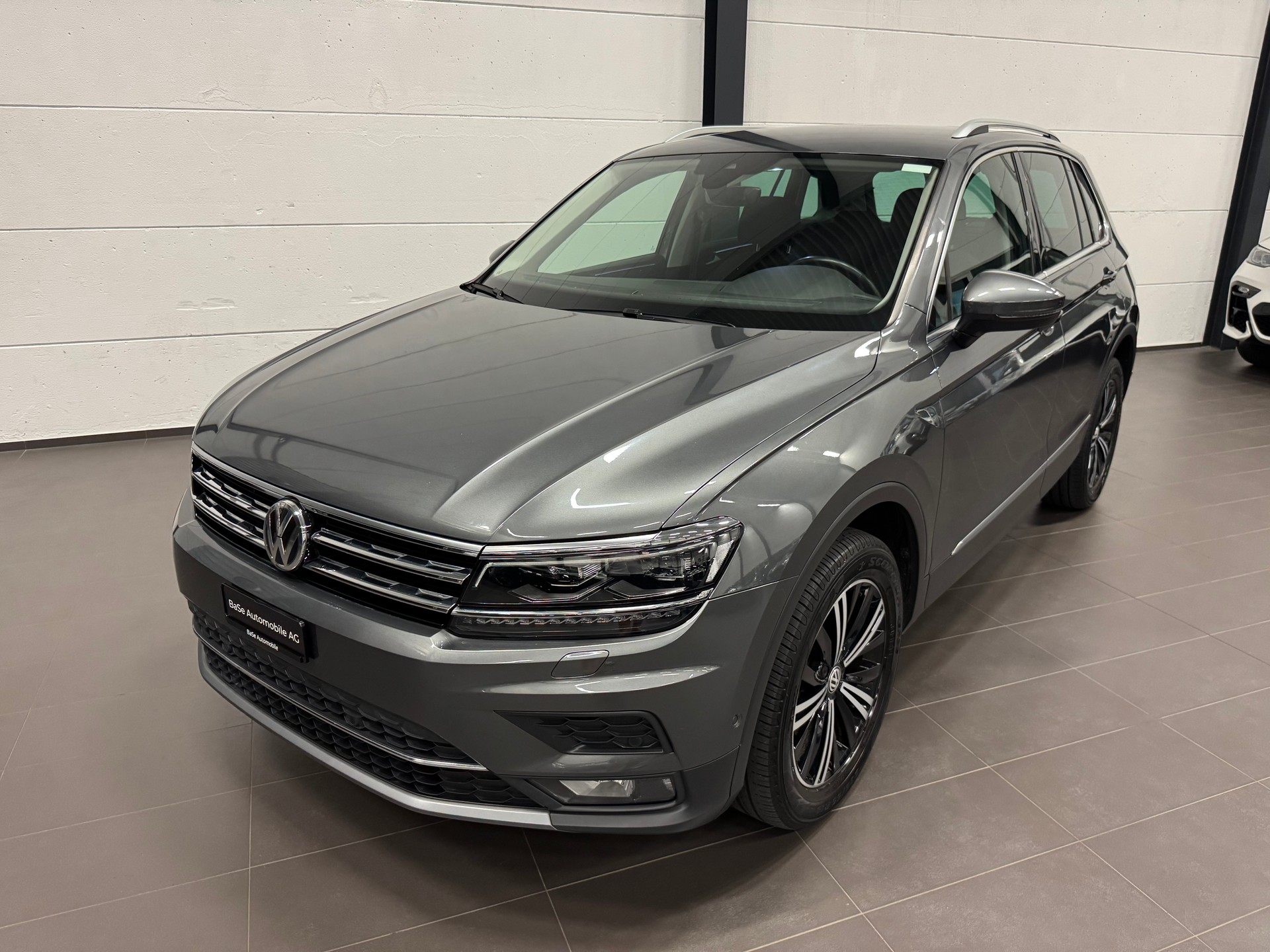VW Tiguan 2.0TSI Highline 4Motion DSG-image-0