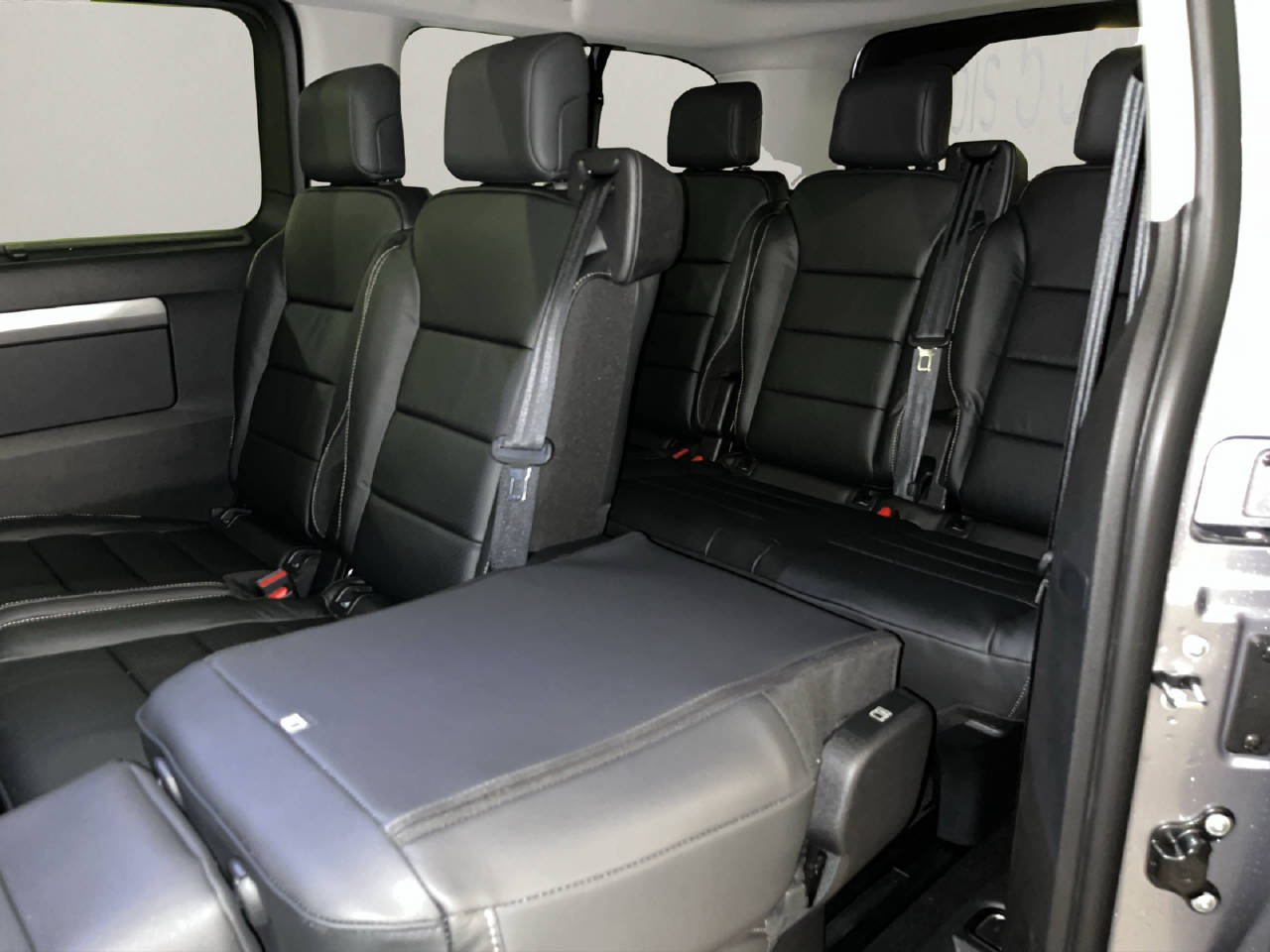 OPEL Zafira XL 2.2 CDTI 180 GS S/S-image-16