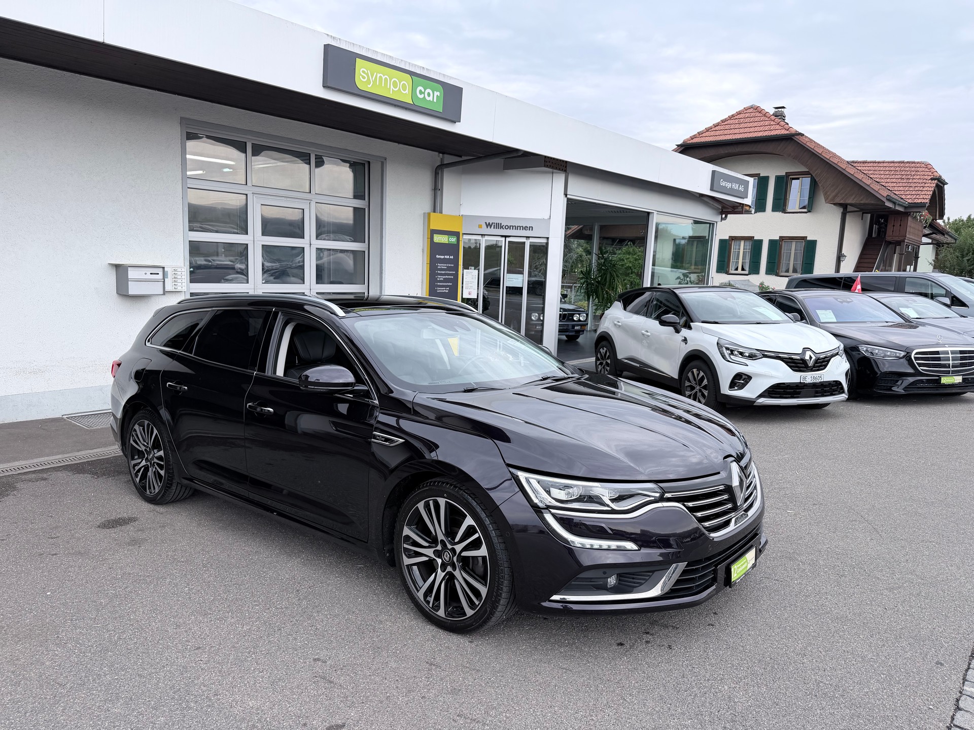 RENAULT Talisman Grandtour 1.6 TCe Initiale EDC+++TOP AUSGESTATTET+++-image-0