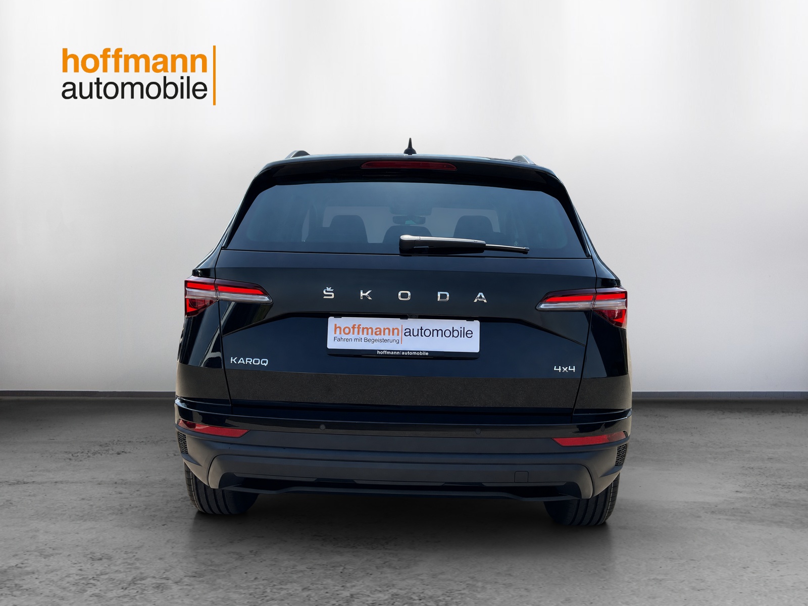 SKODA Karoq 2.0 TDI CR Dynamic 4x4 DSG-image-4