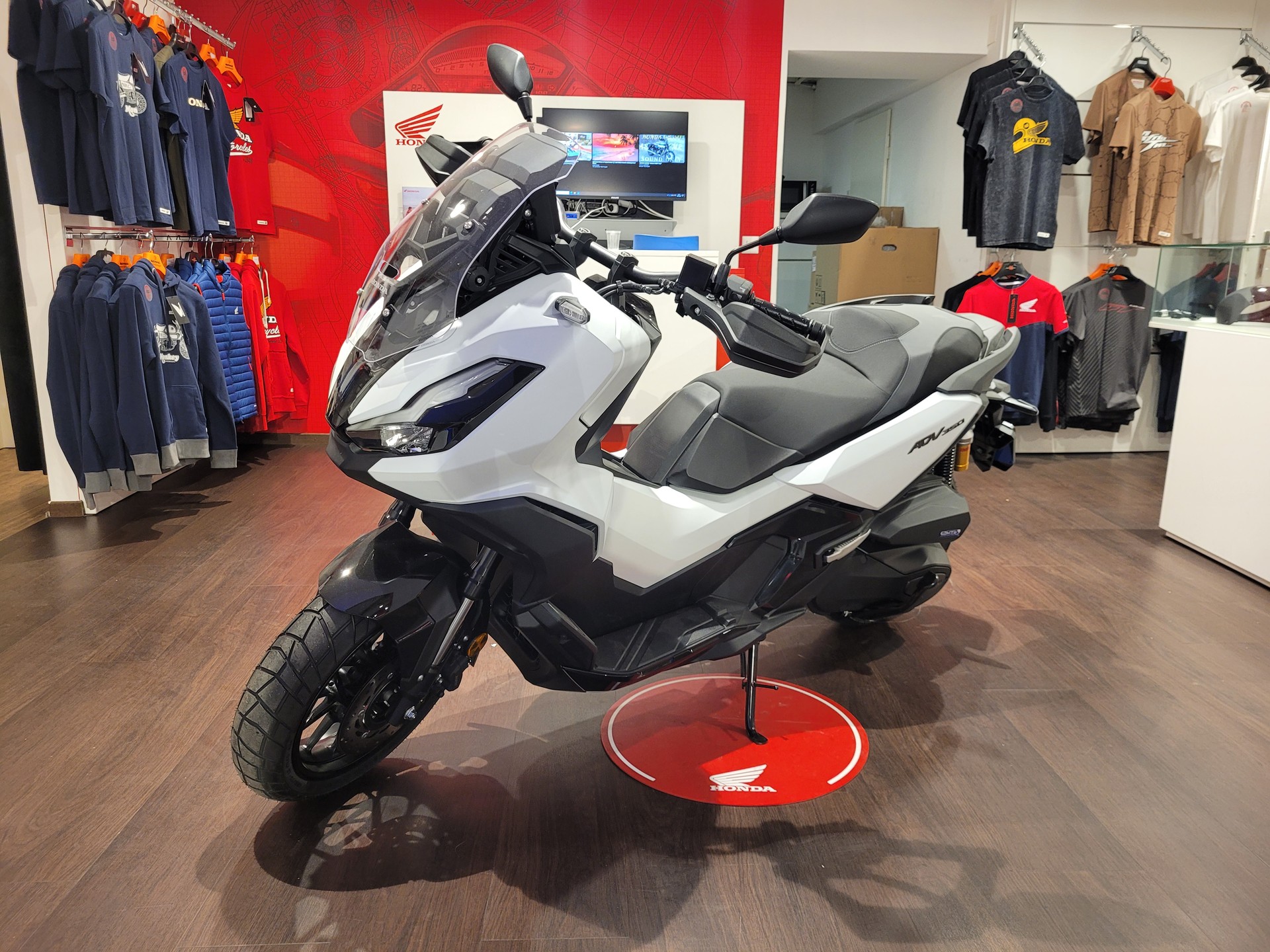 HONDA ADV 350-image-4