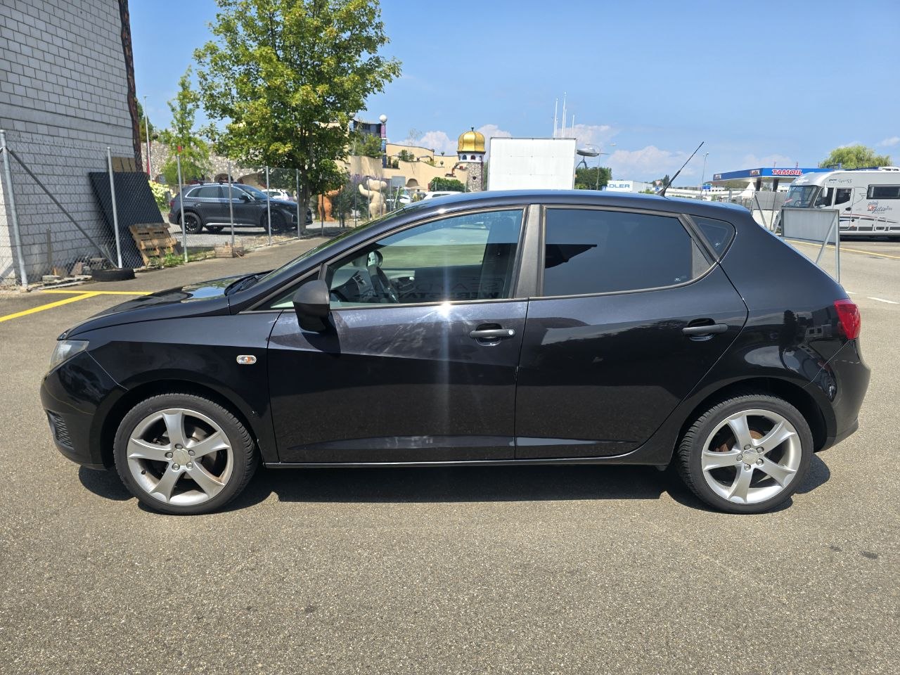 SEAT IBIZA-image-5