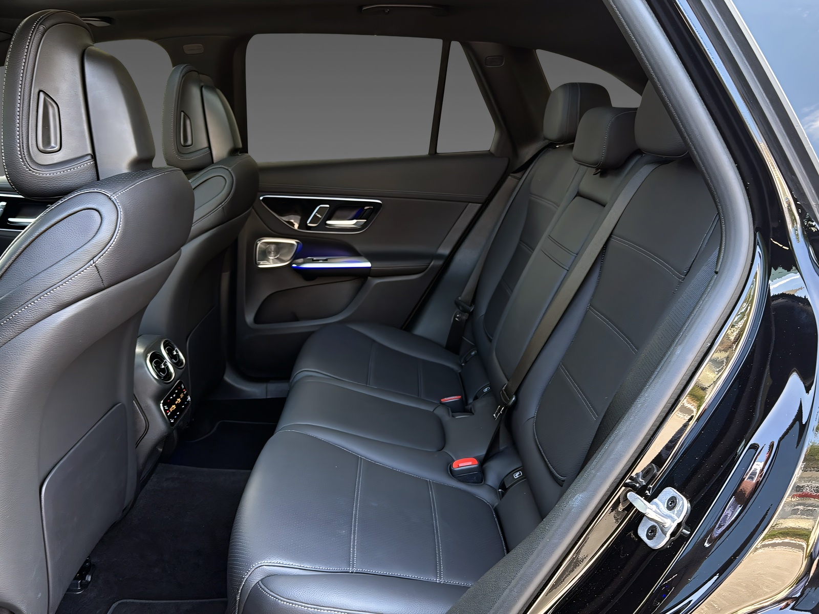 MERCEDES-BENZ GLC 400 e 4M 9G-Tronic-image-11