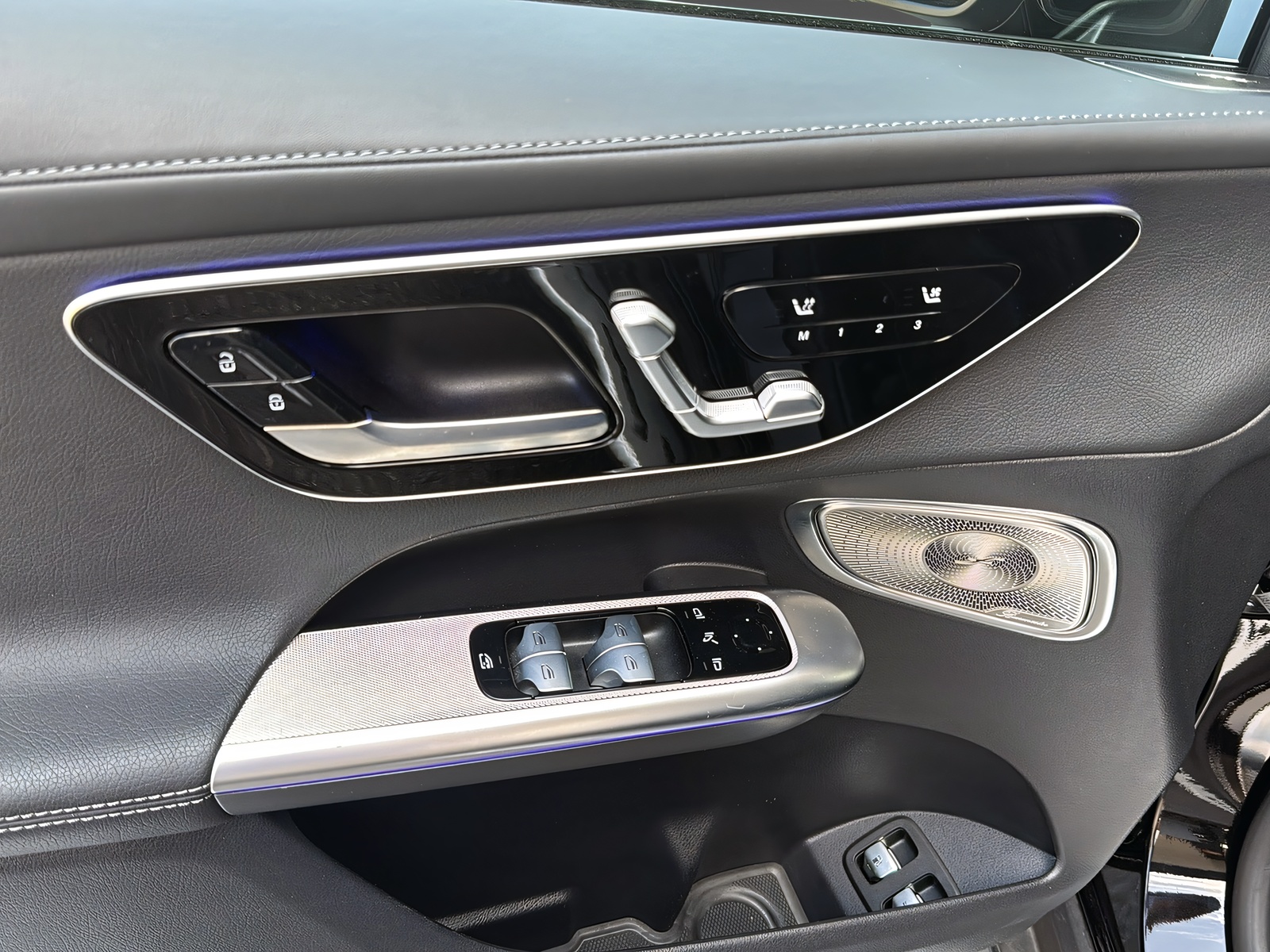 MERCEDES-BENZ GLC 400 e 4M 9G-Tronic-image-9