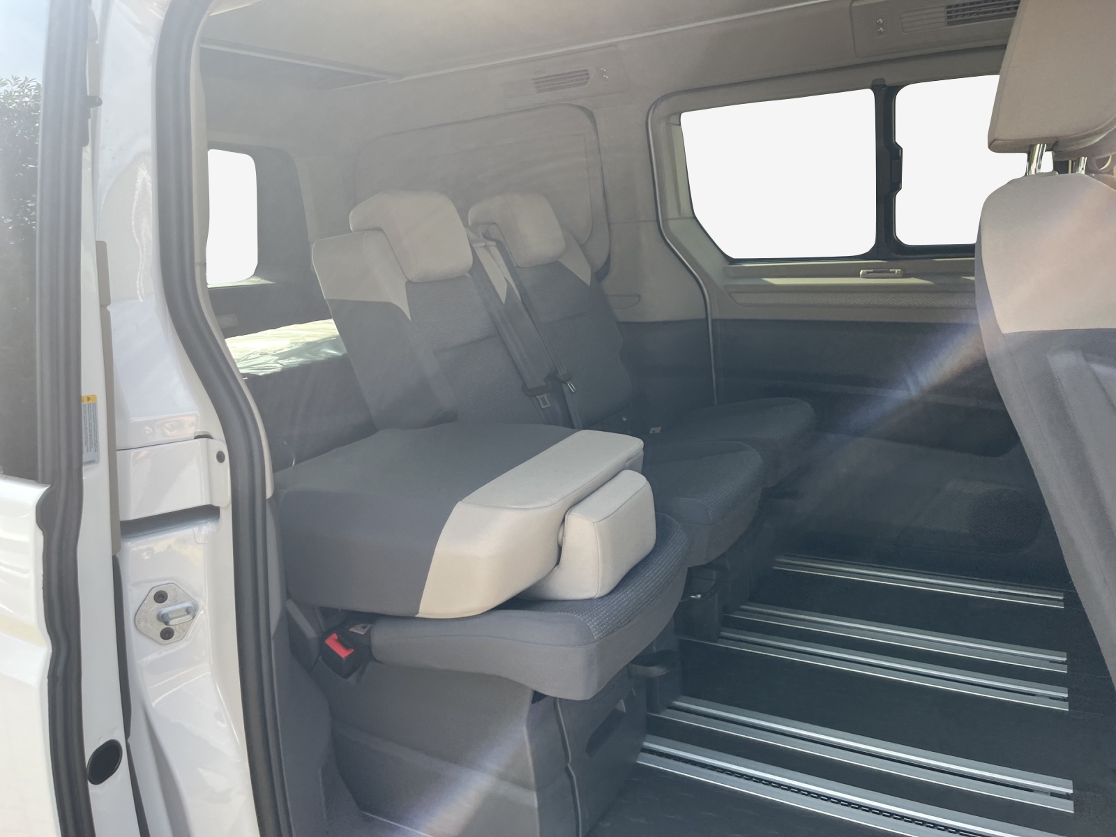 VW California 2.0 TDI Beach Tour-image-15