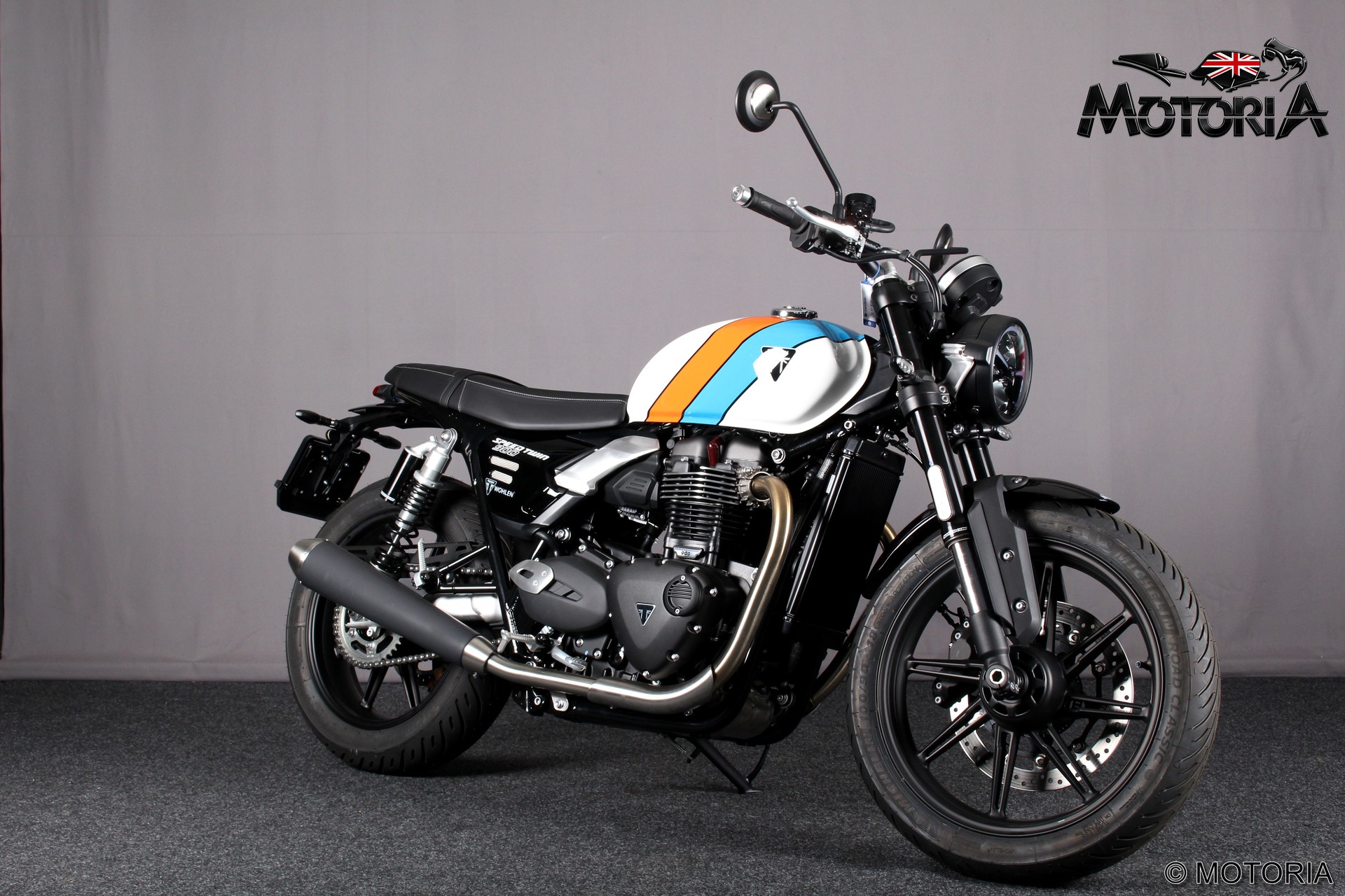 TRIUMPH Speed Twin 900