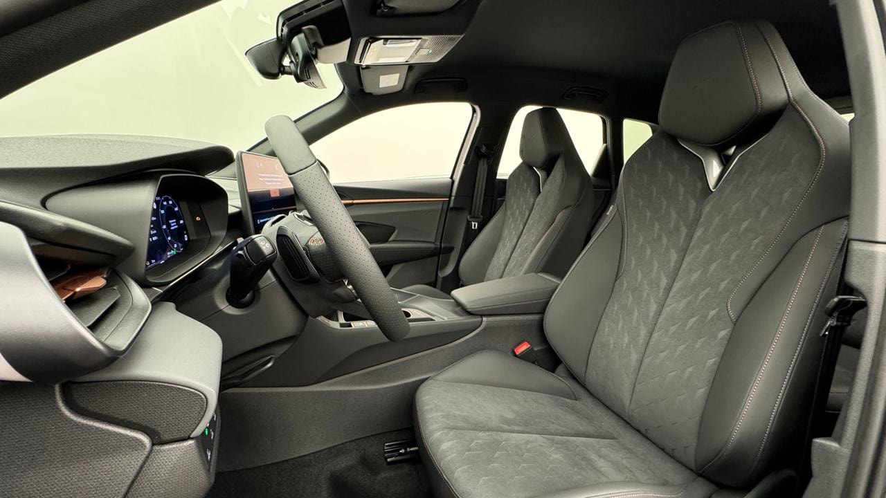 CUPRA Terramar 1.5 eHybrid DSG VZ-image-4