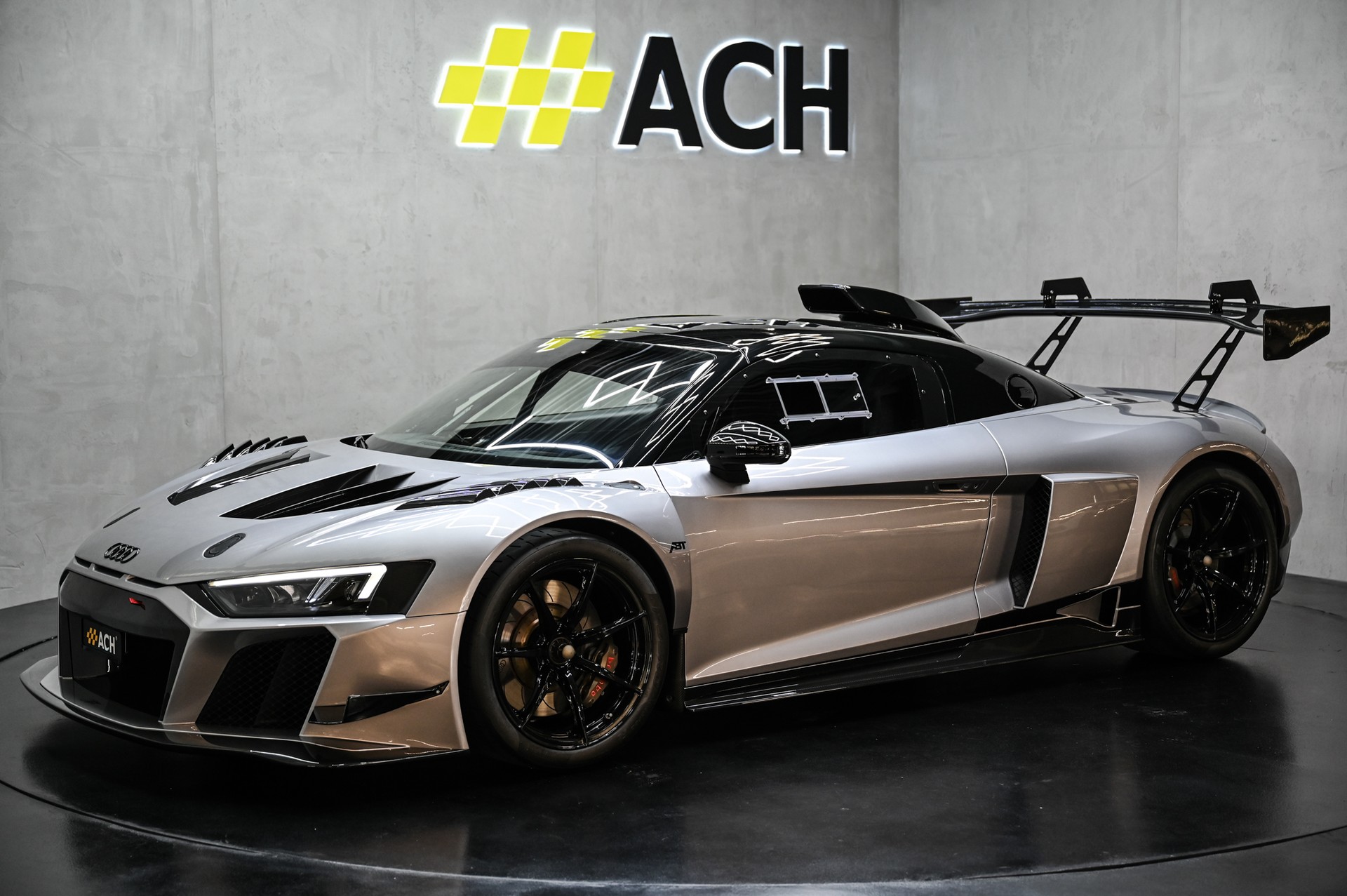 AUDI R8 ABT XGT "1 of 99"-image-8