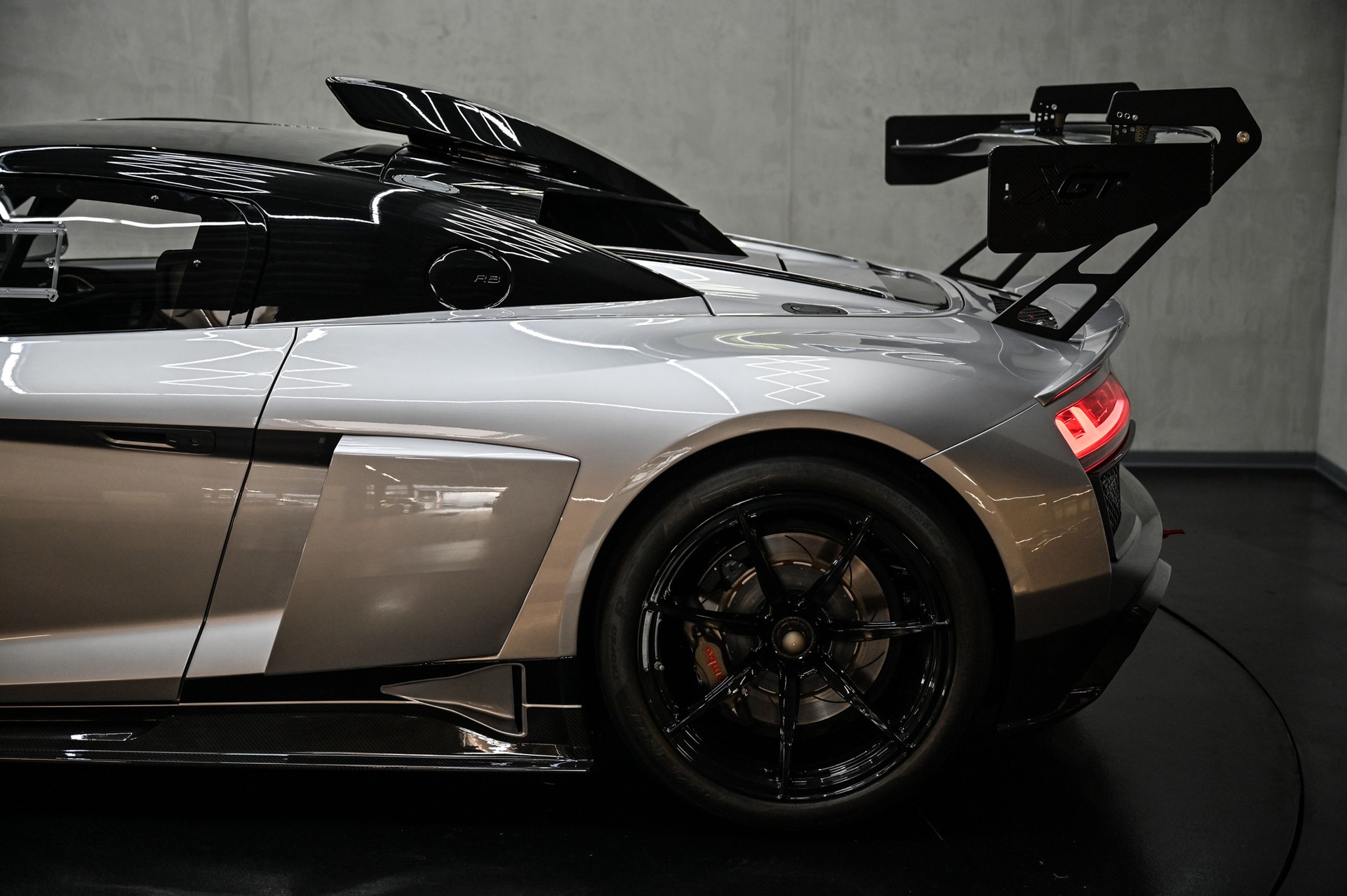 AUDI R8 ABT XGT "1 of 99"-image-12