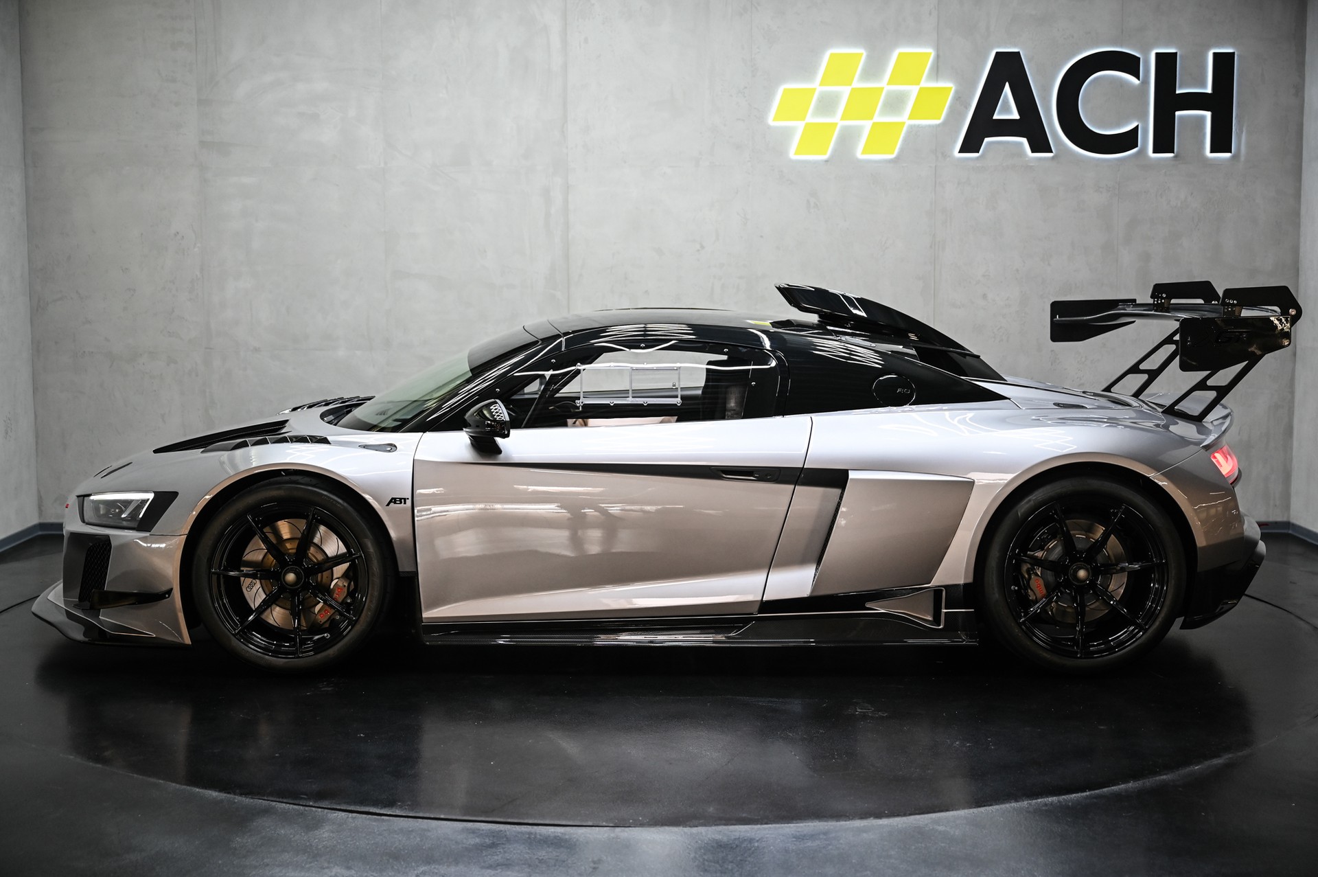 AUDI R8 ABT XGT "1 of 99"-image-7