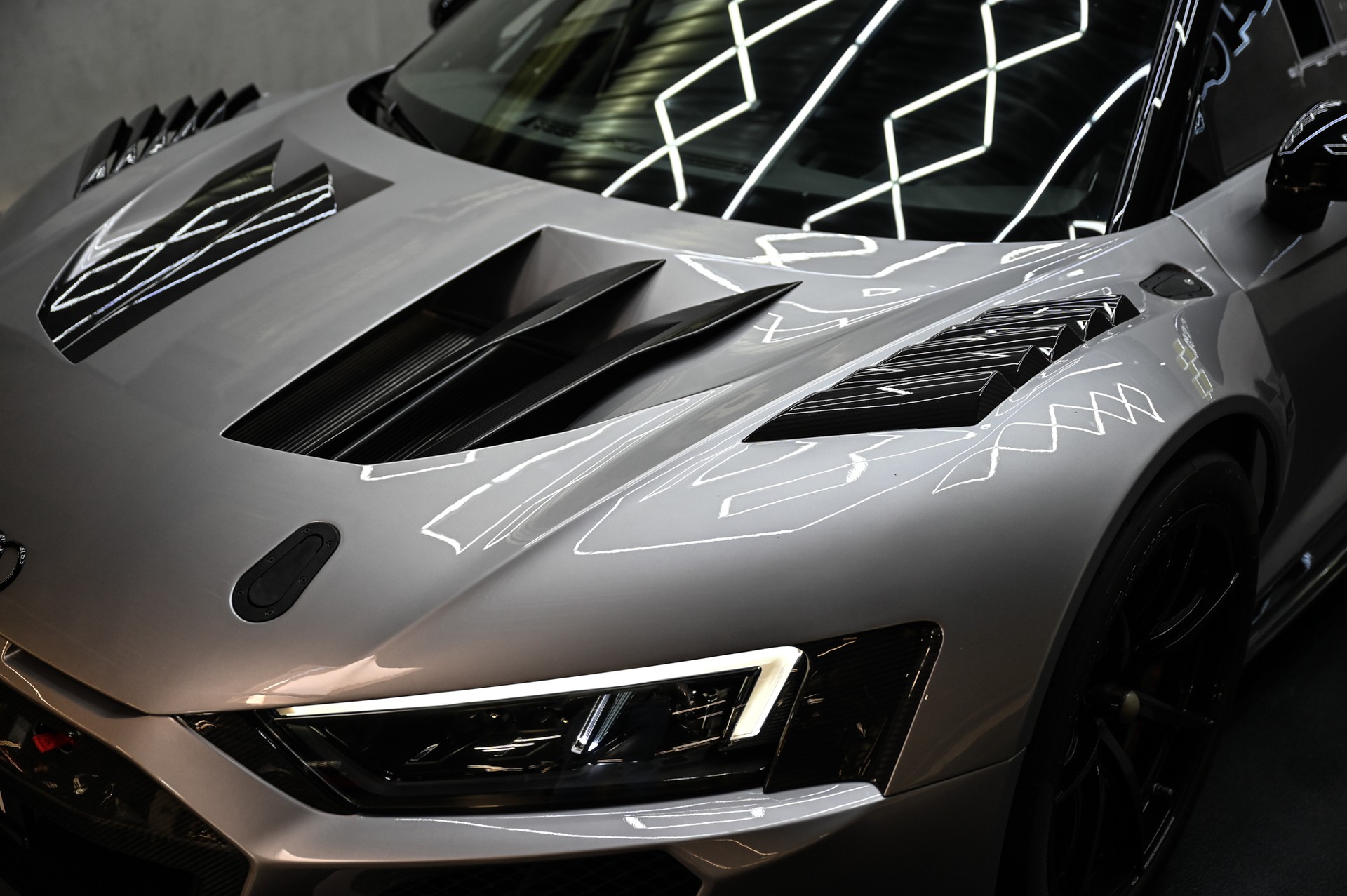 AUDI R8 ABT XGT "1 of 99"-image-15
