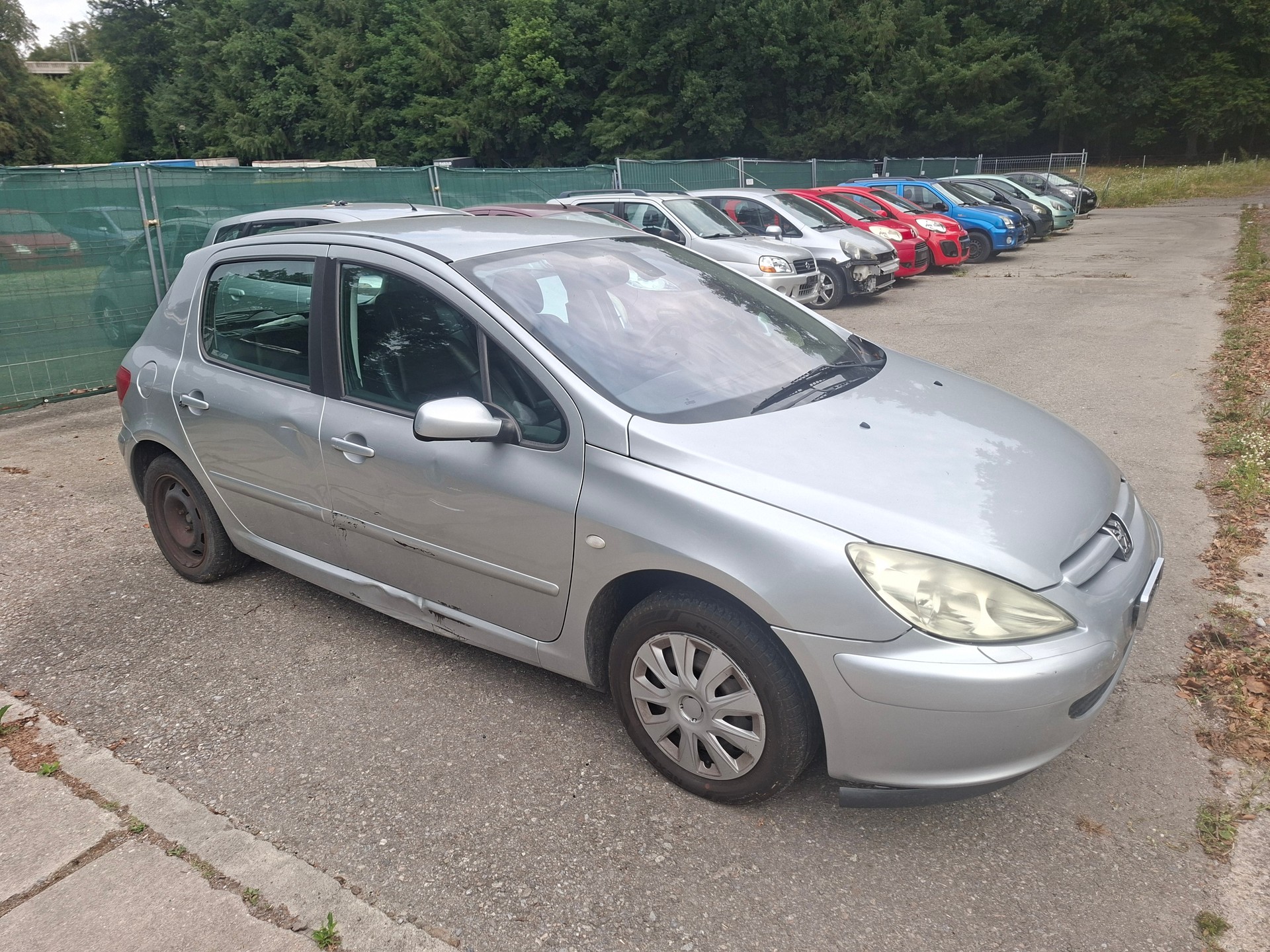 PEUGEOT 307 2.0 16V Black&Silver Edition-image-3